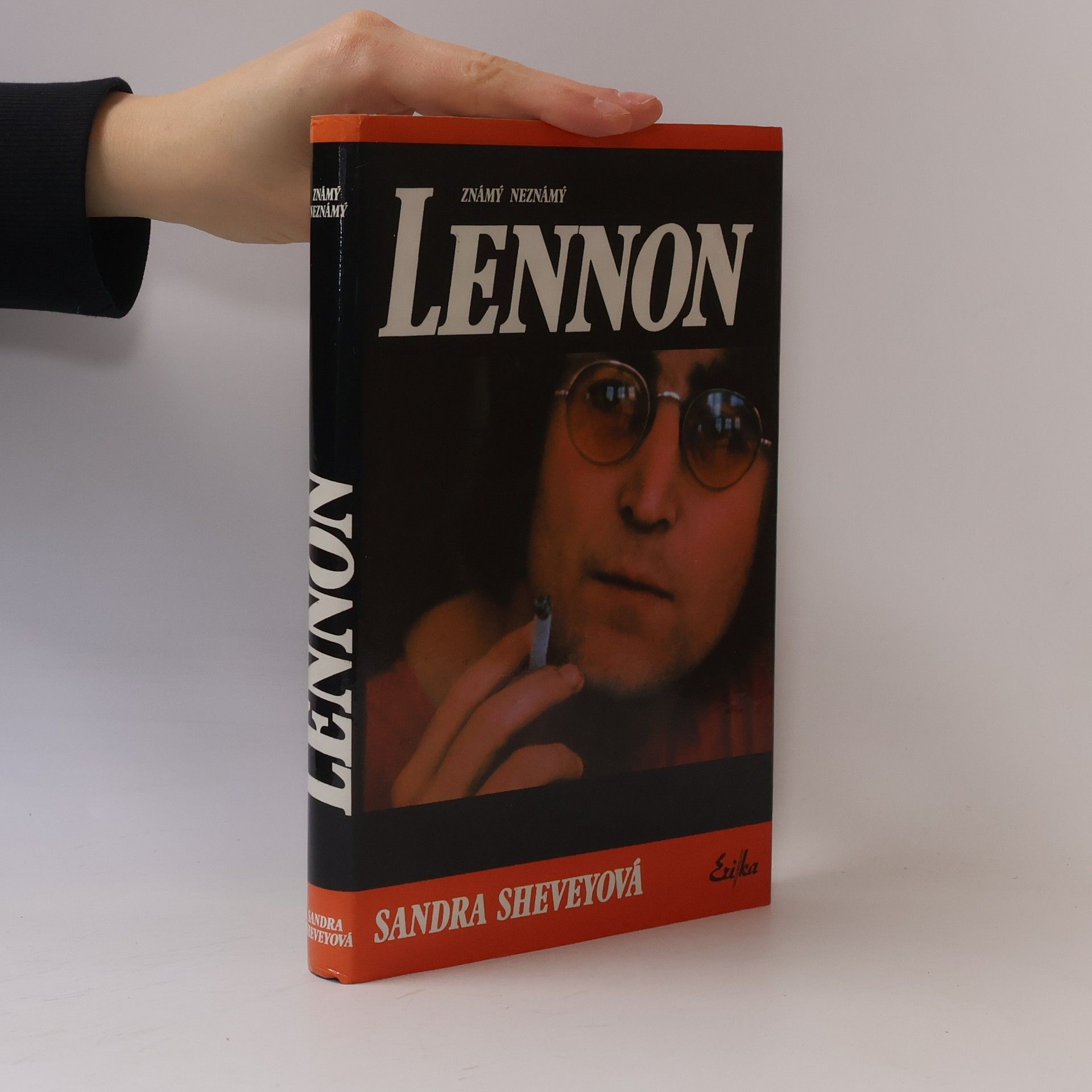Sandra Shevey Lennon známý neznámý
