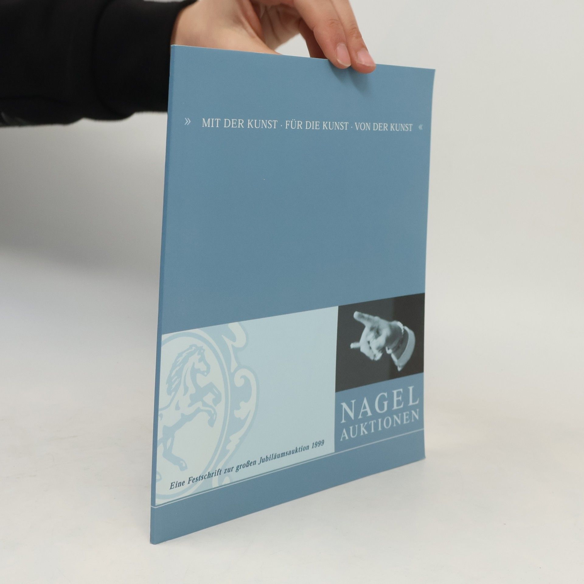 Various authors Mit der Kunst. Für die Kunst. Von der Kunst