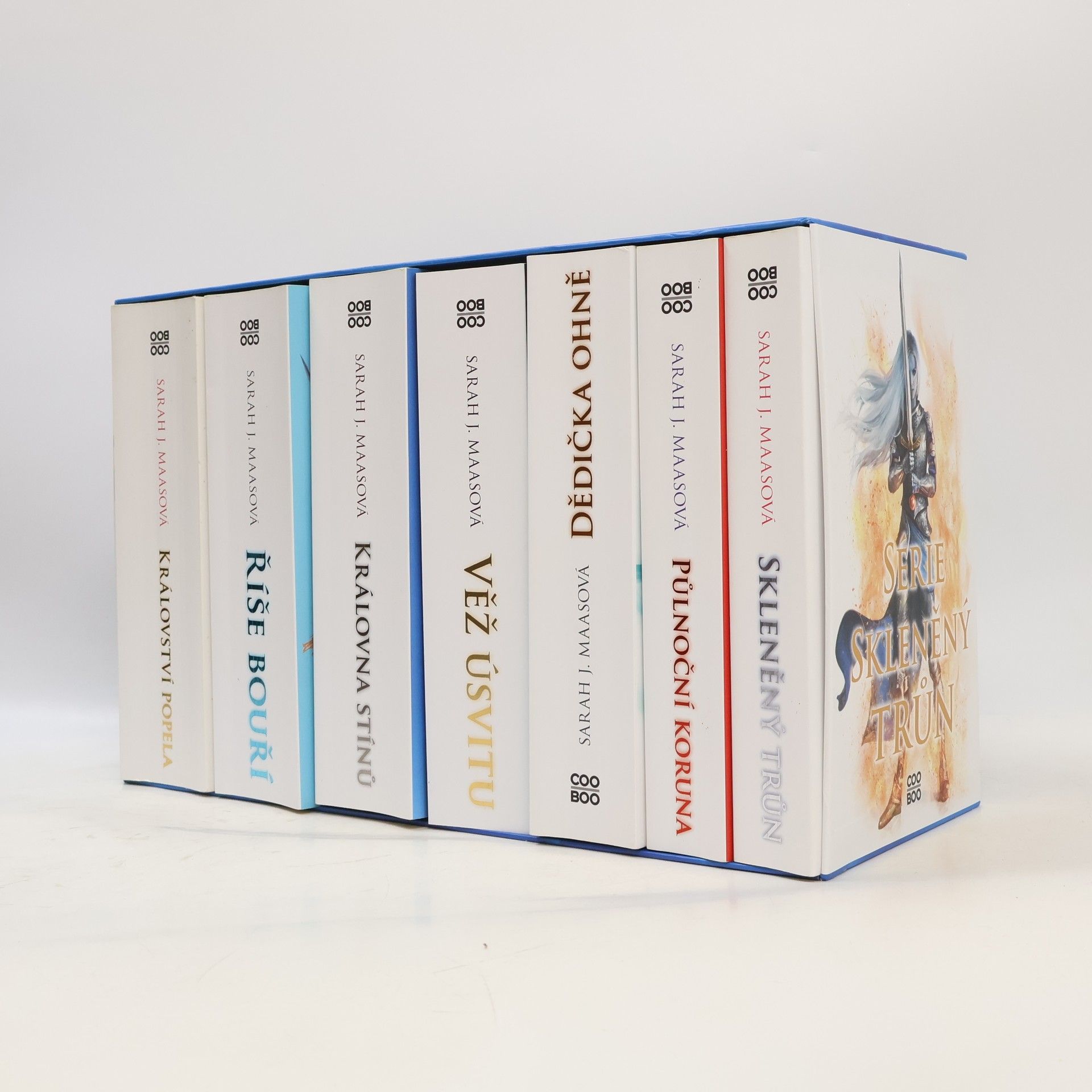 Sarah J. Maas Skleněný trůn 1-7 (box)