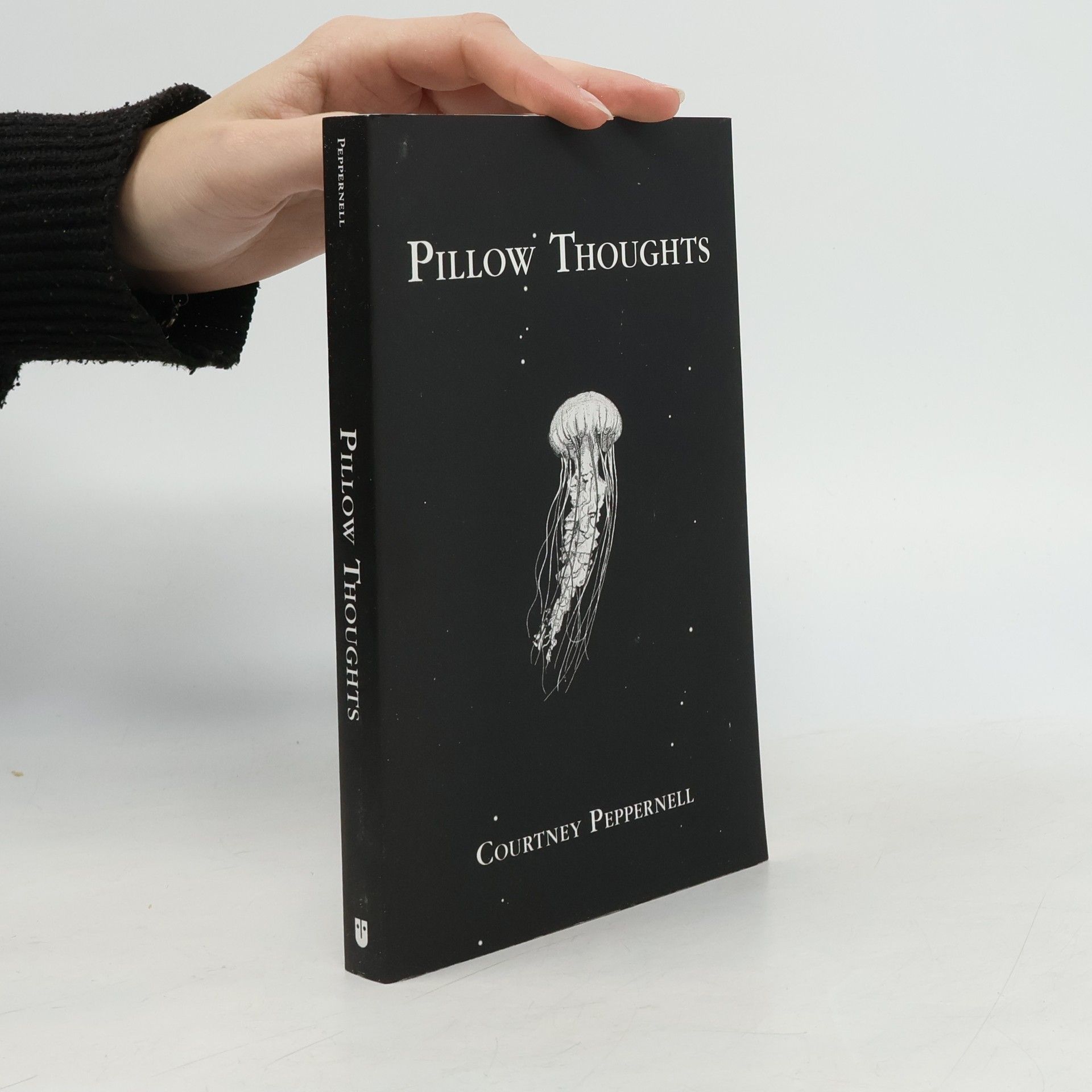 Courtney Peppernell Pillow thoughts