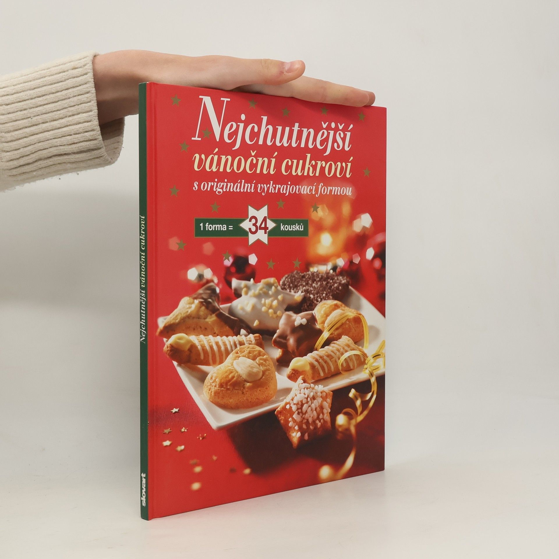 Gisela Muhr Nejchutnější vánoční cukroví : s originální vykrajovací formou