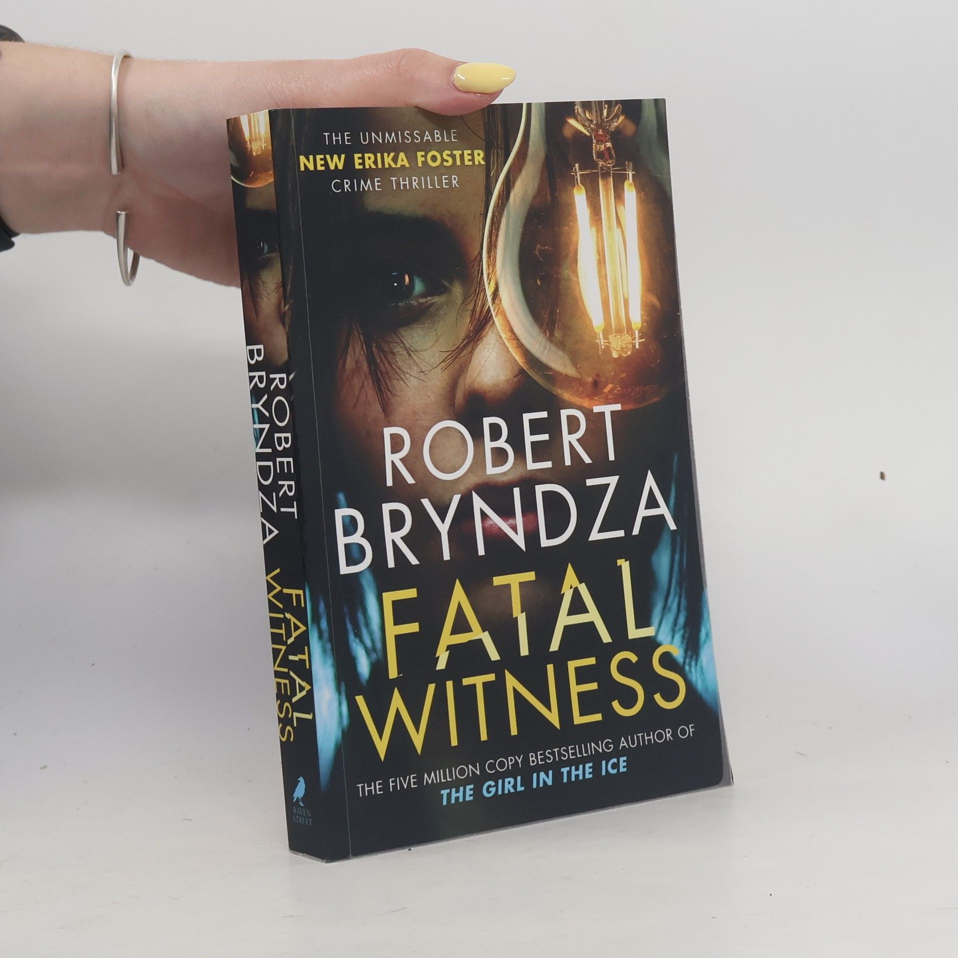 Robert Bryndza Fatal Witness