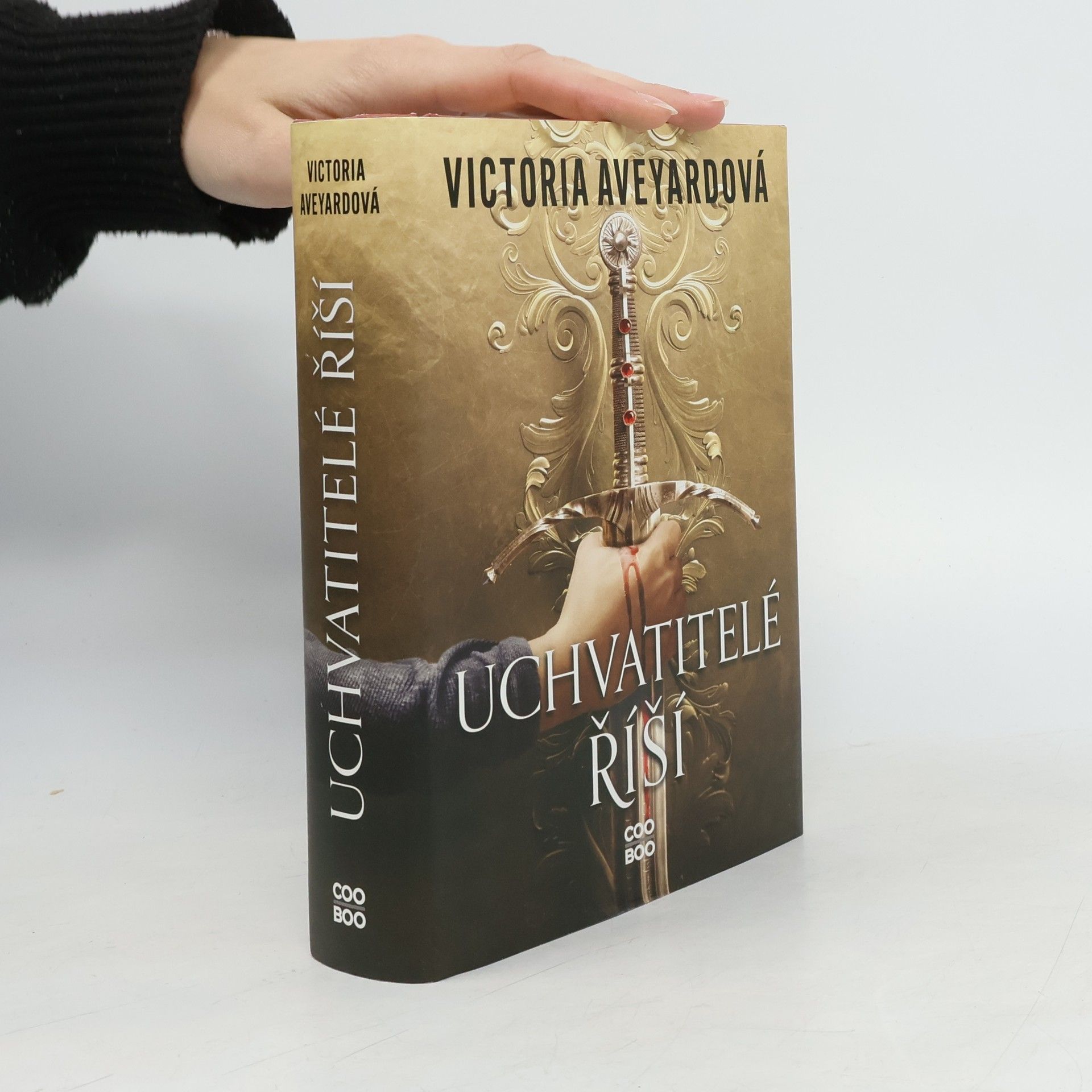 Victoria Aveyard Uchvatitelé říší
