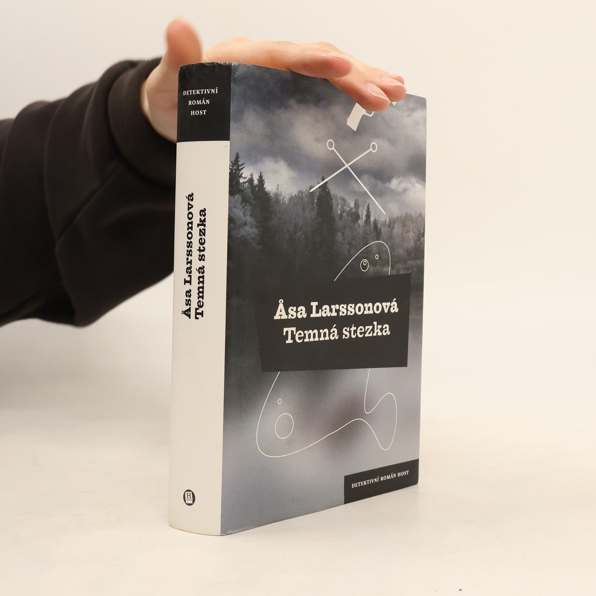 Åsa Larsson Temná stezka