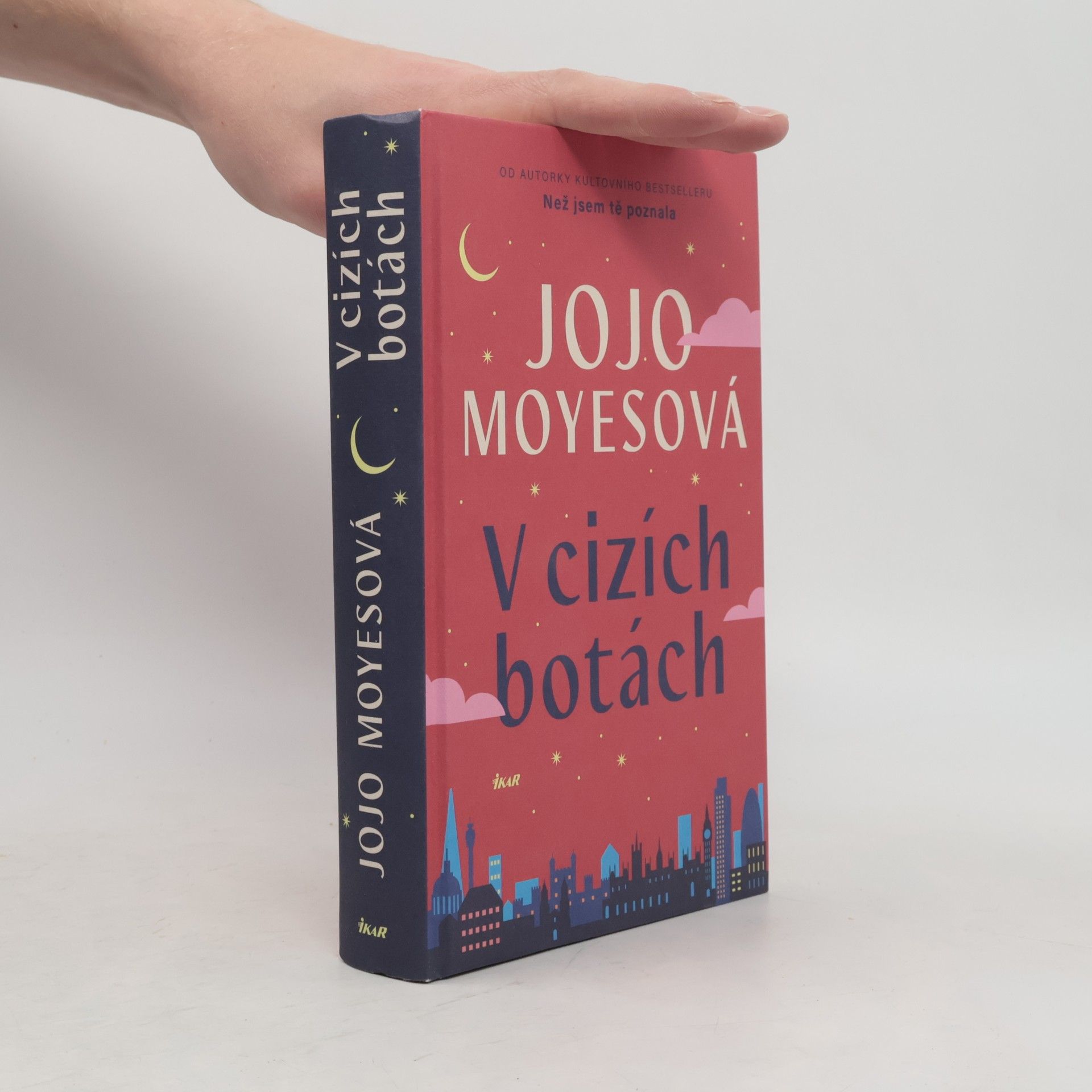 Jojo Moyes V cizích botách