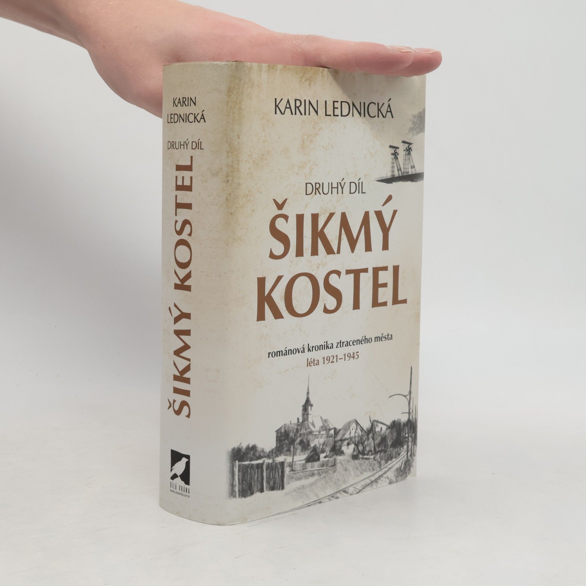Karin Lednická Šikmý kostel 2