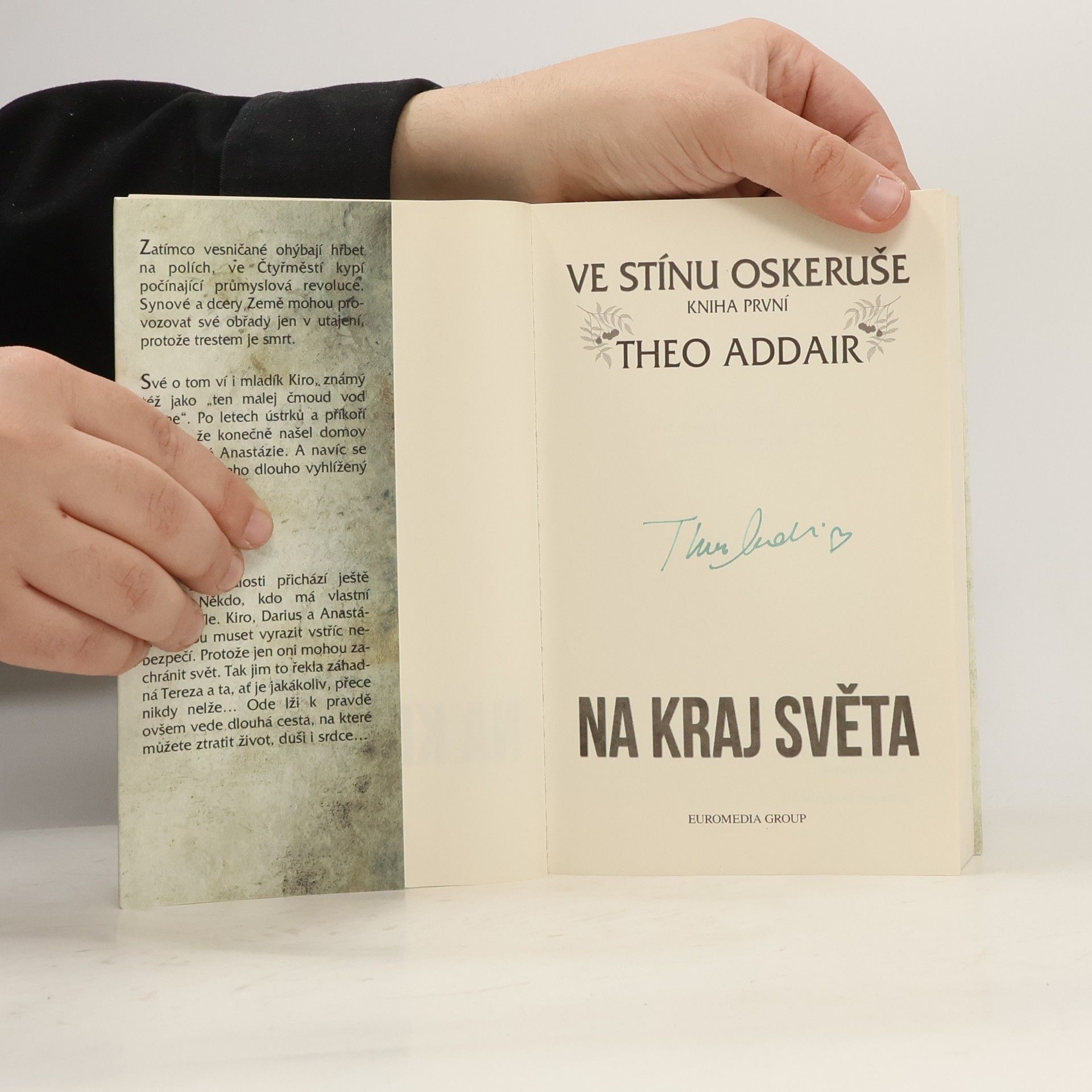Theo Addair Na kraj světa