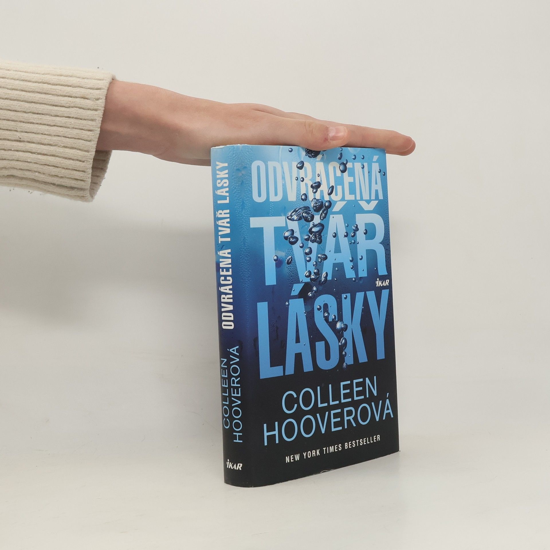 Colleen Hoover Odvrácená tvář lásky