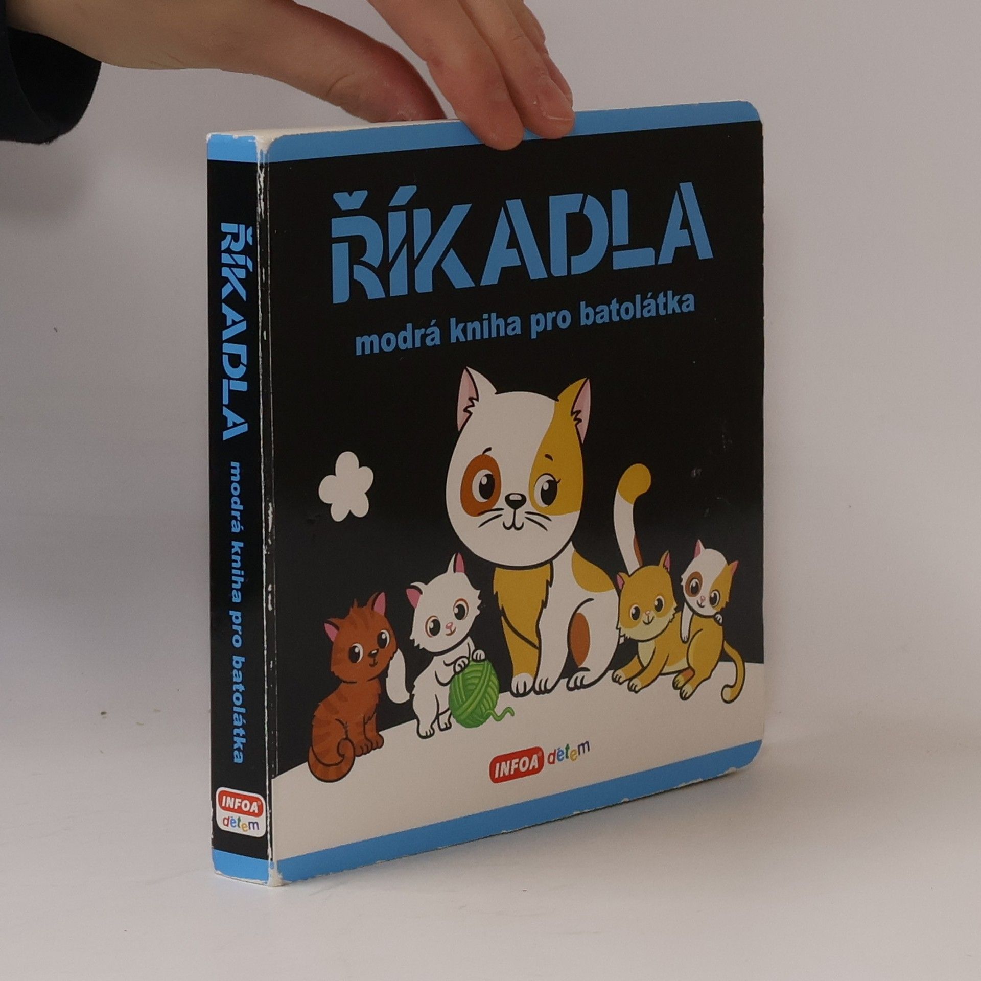 Collectif d'auteurs Říkadla - modrá kniha pro batolátka