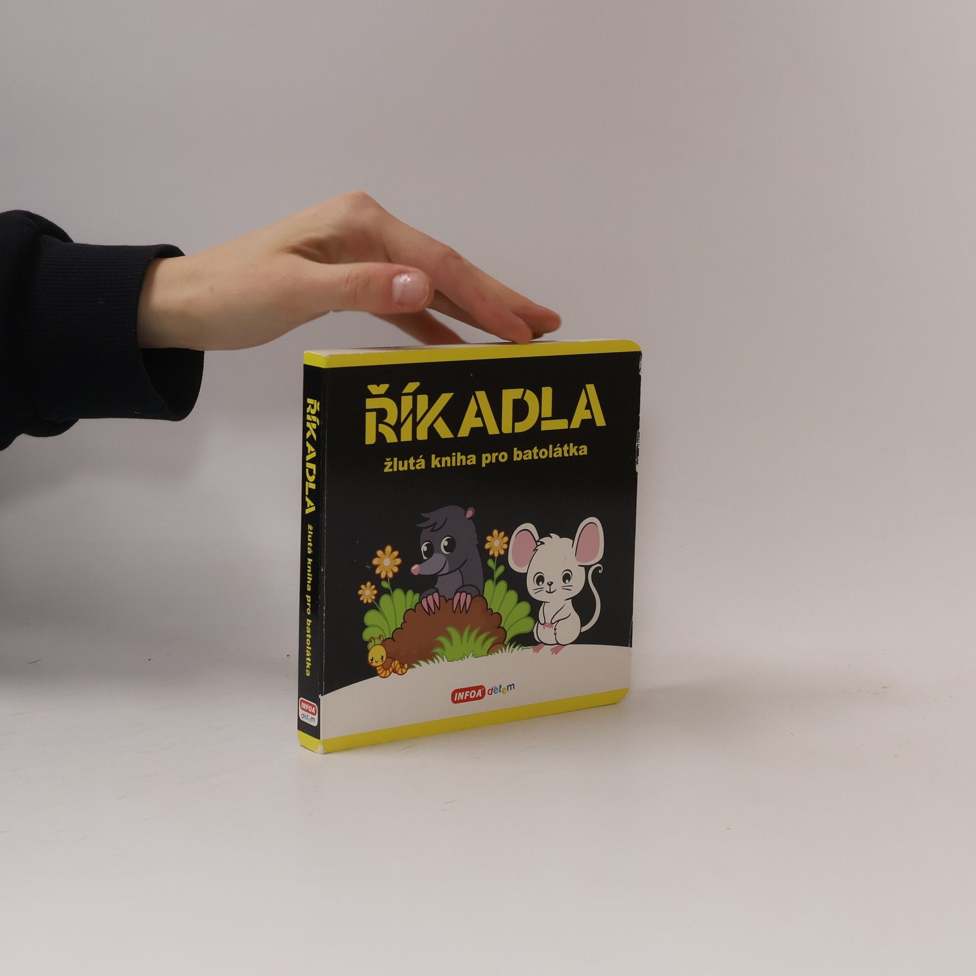 Collectif d'auteurs Říkadla - žlutá kniha pro batolátka