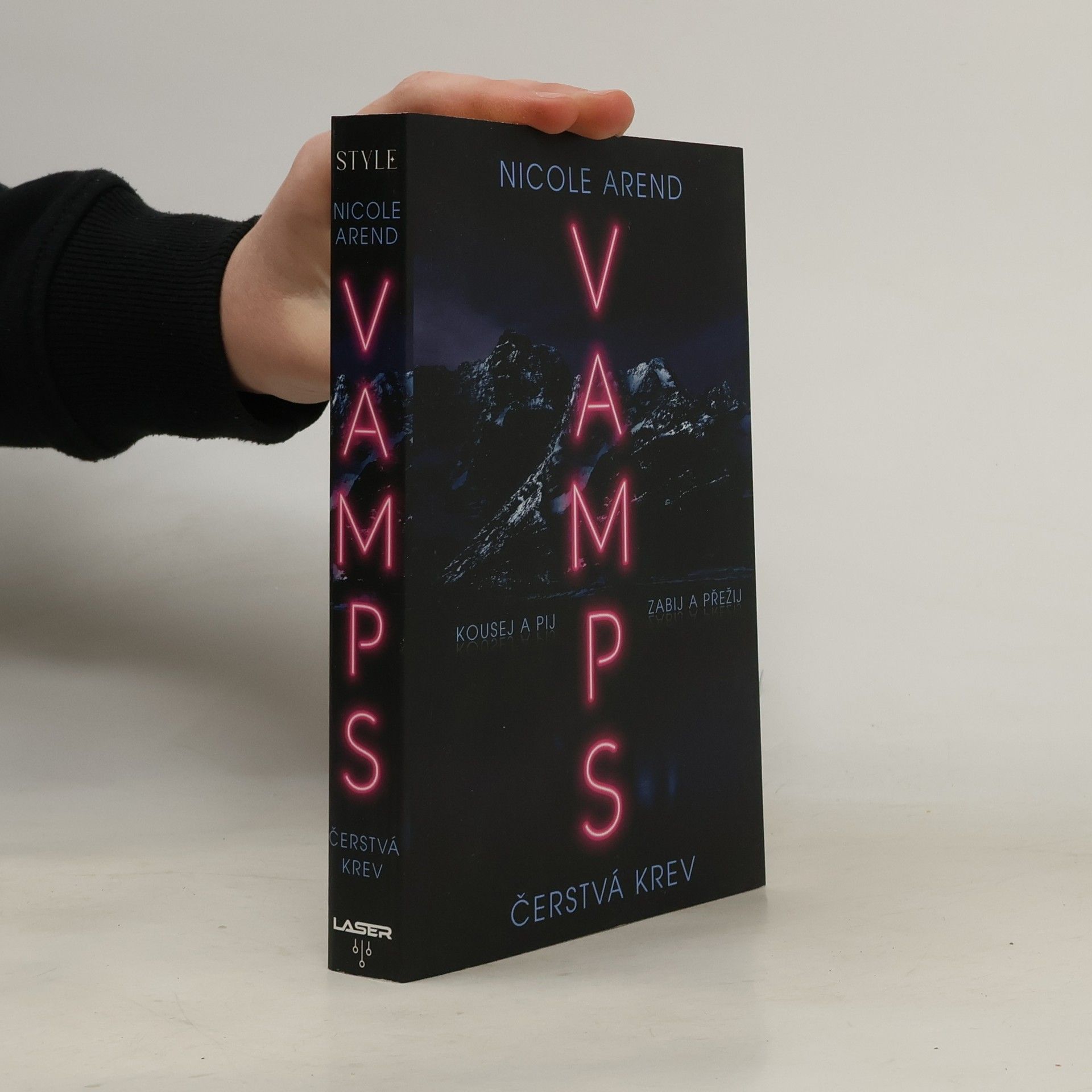 Nicole Arend VAMPS. Čerstvá krev