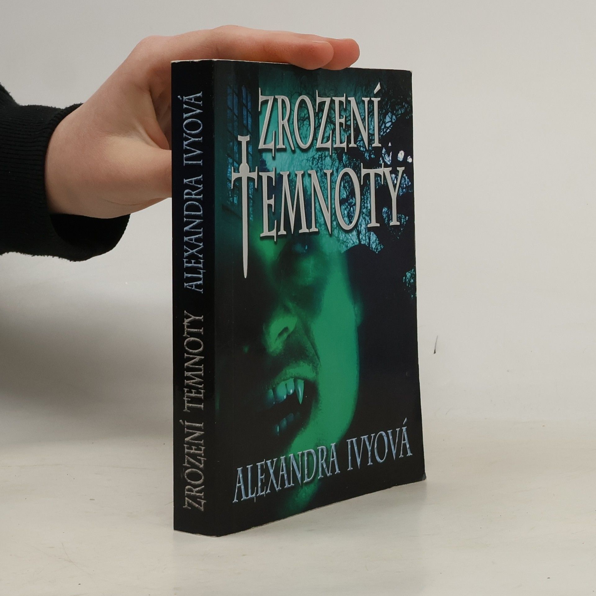 Alexandra Ivy Zrození temnoty
