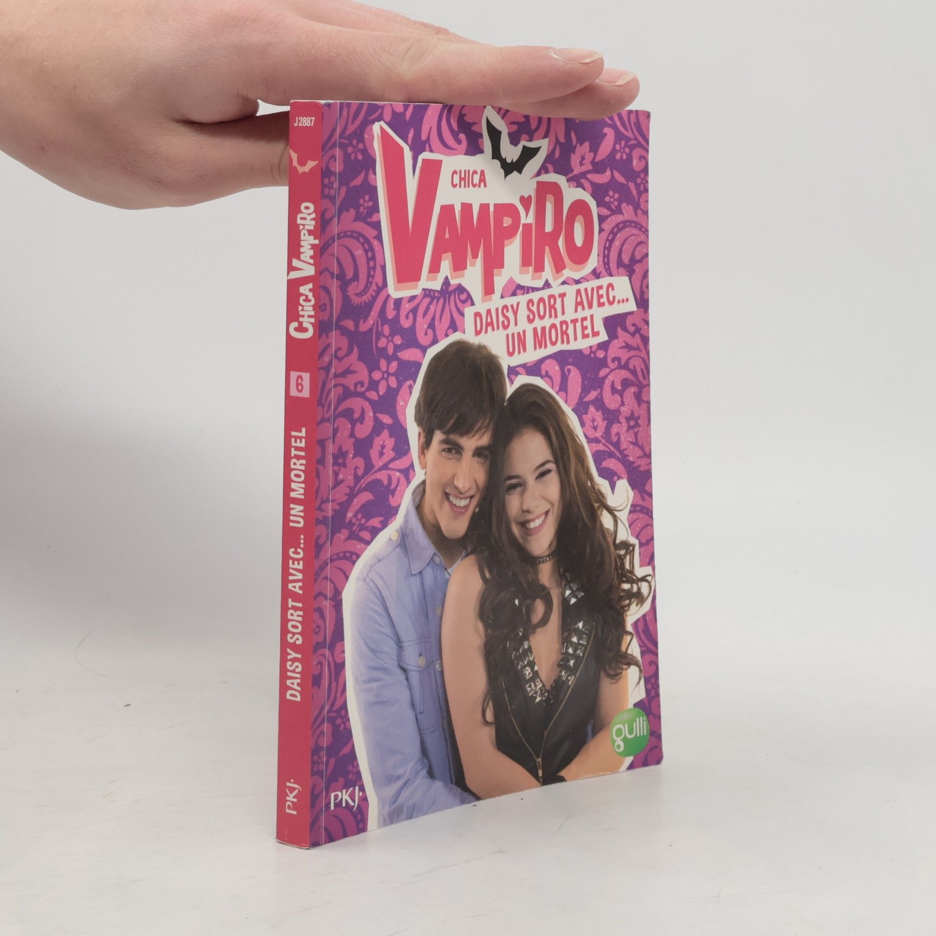 Kidi Bebey Chica Vampiro - 6: Daisy sort avec... un mortel