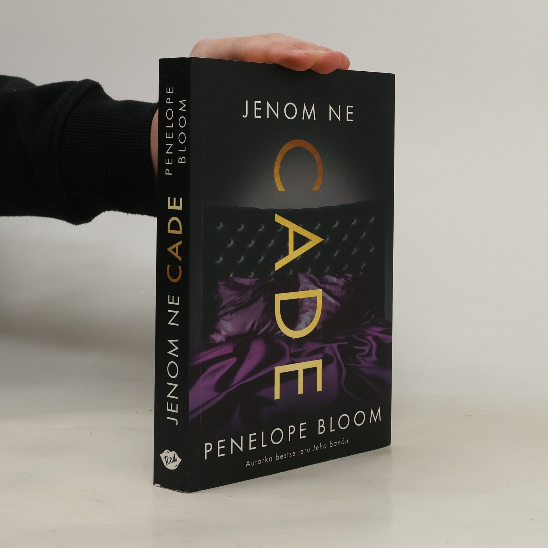 Penelope Bloom Jenom ne Cade