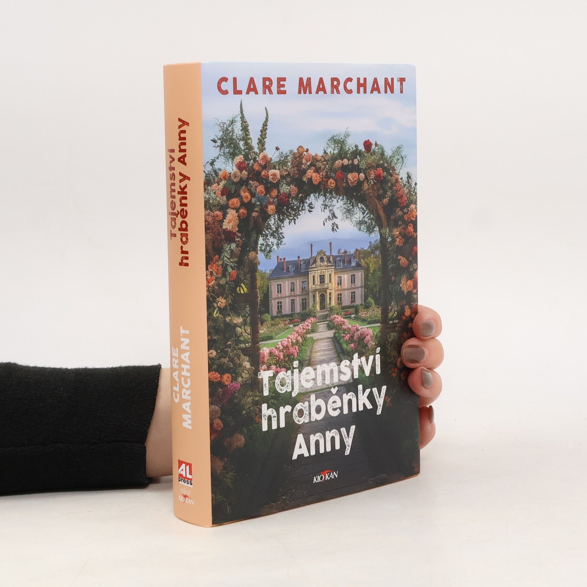 Clare Marchant Tajemství hraběnky Anny