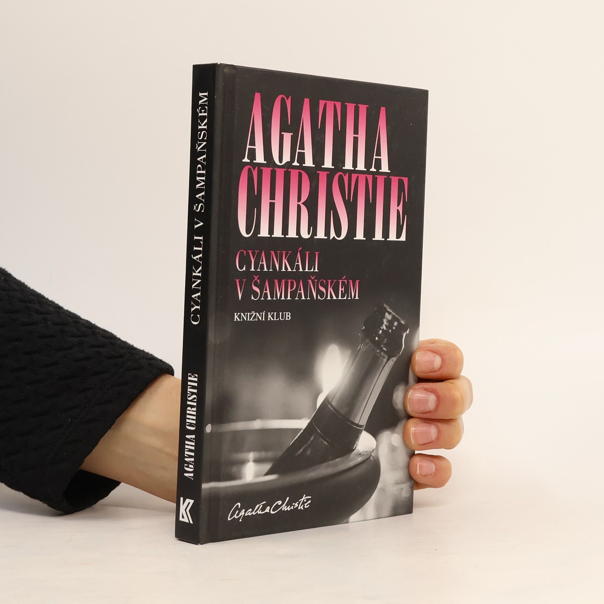 Agatha Christie Cyankáli v šampaňském