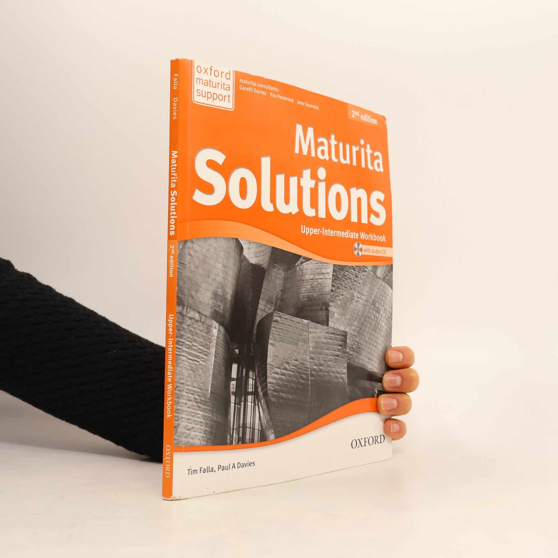 Paul A. Davies Maturita solutions : upper-intermediate
