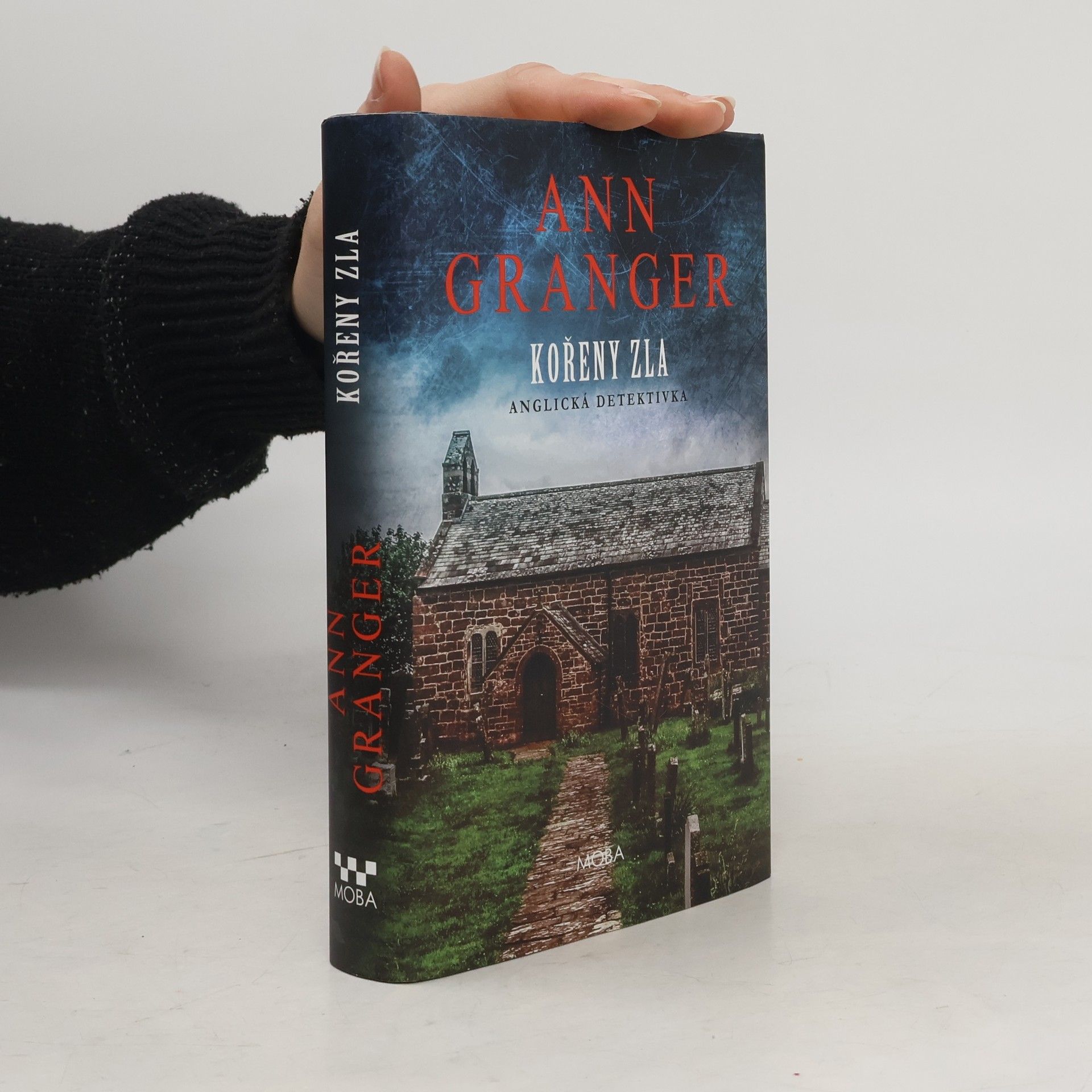 Ann Granger Kořeny zla