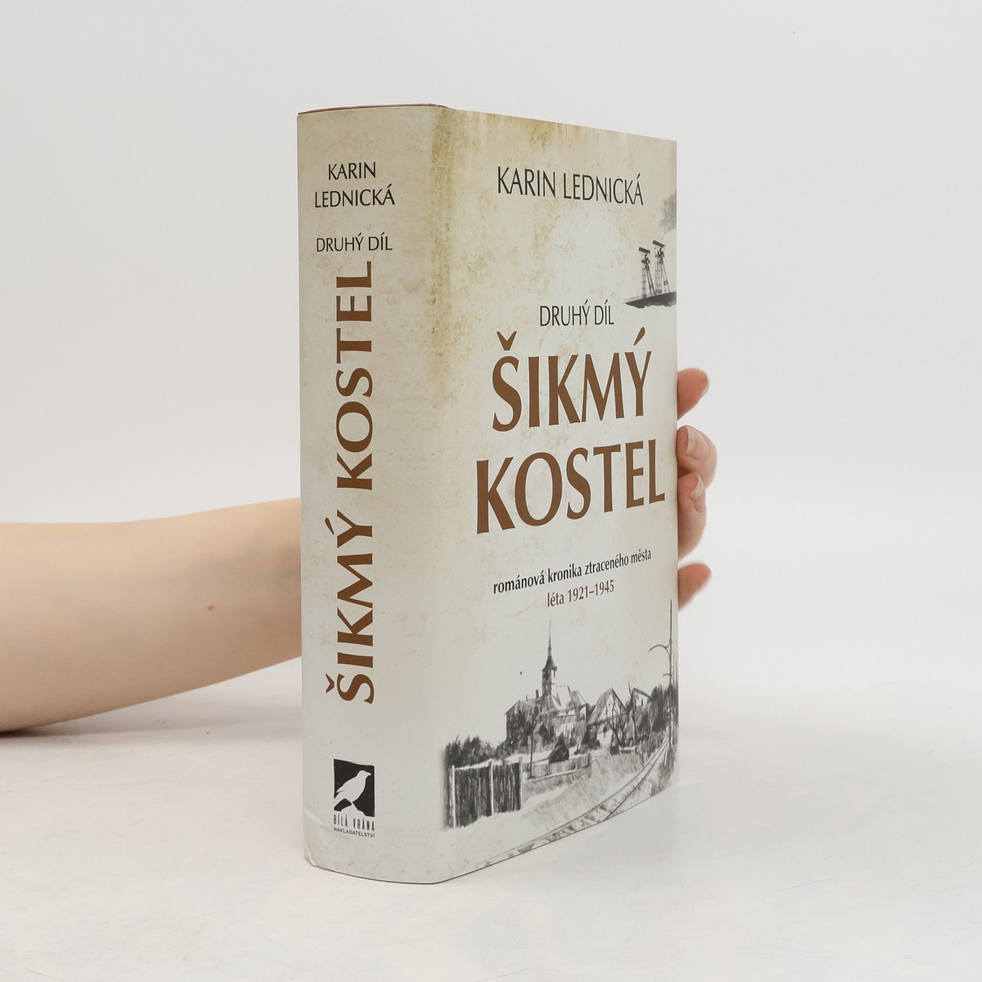 Karin Lednická Šikmý kostel 2