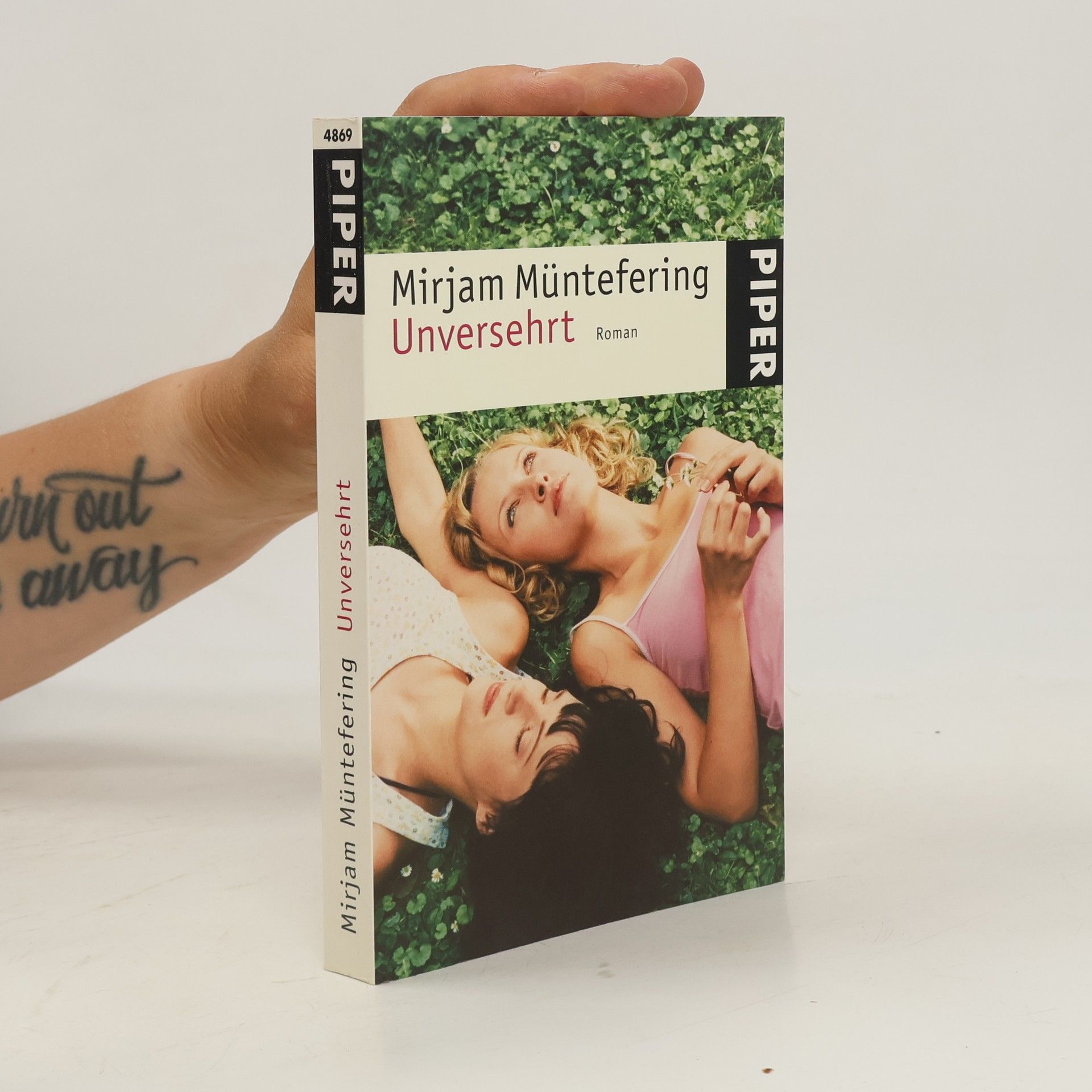 Unversehrt