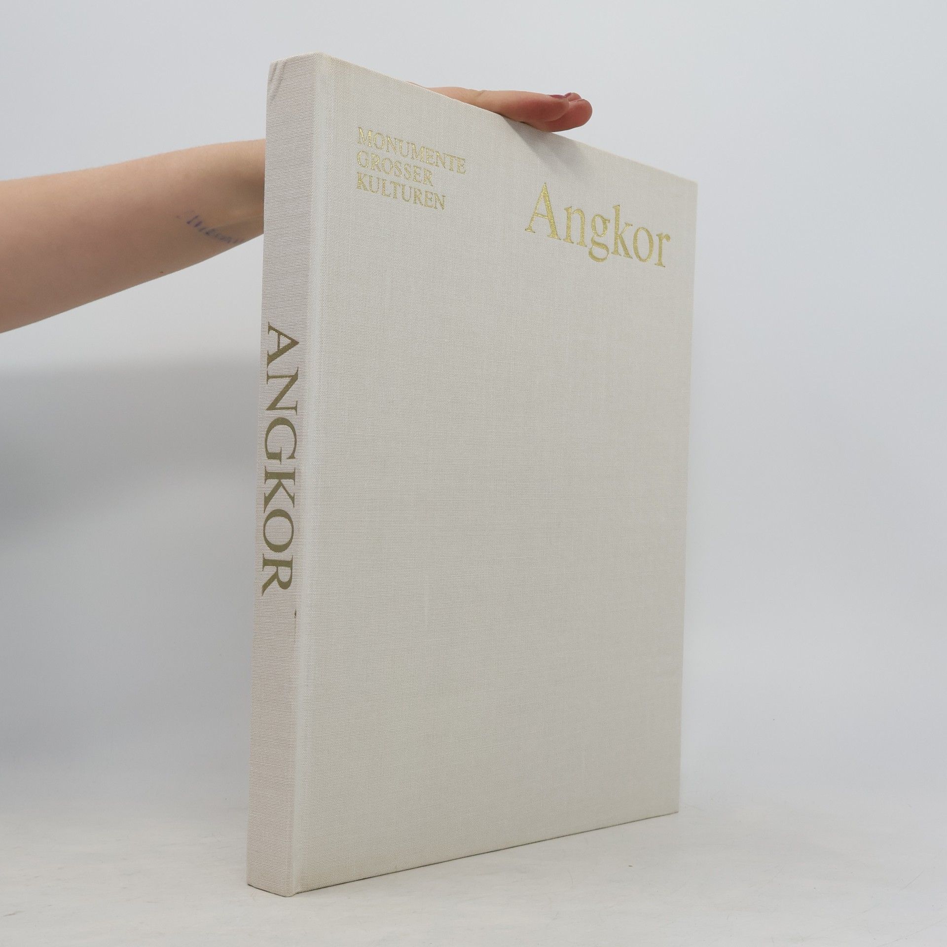 Donatella Mazzeo Angkor