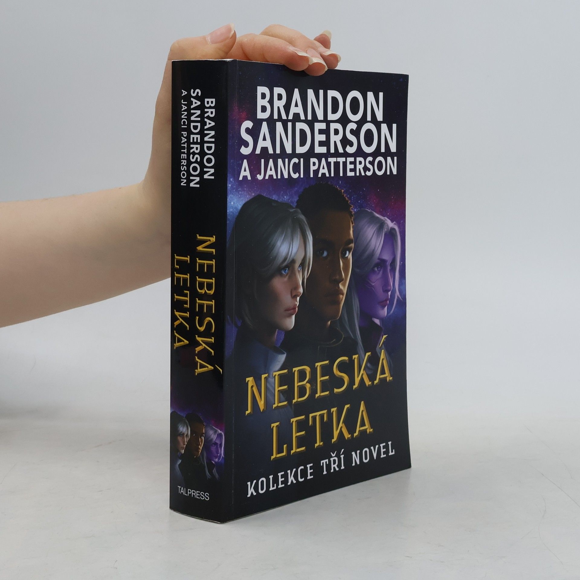 Brandon Sanderson Nebeská letka