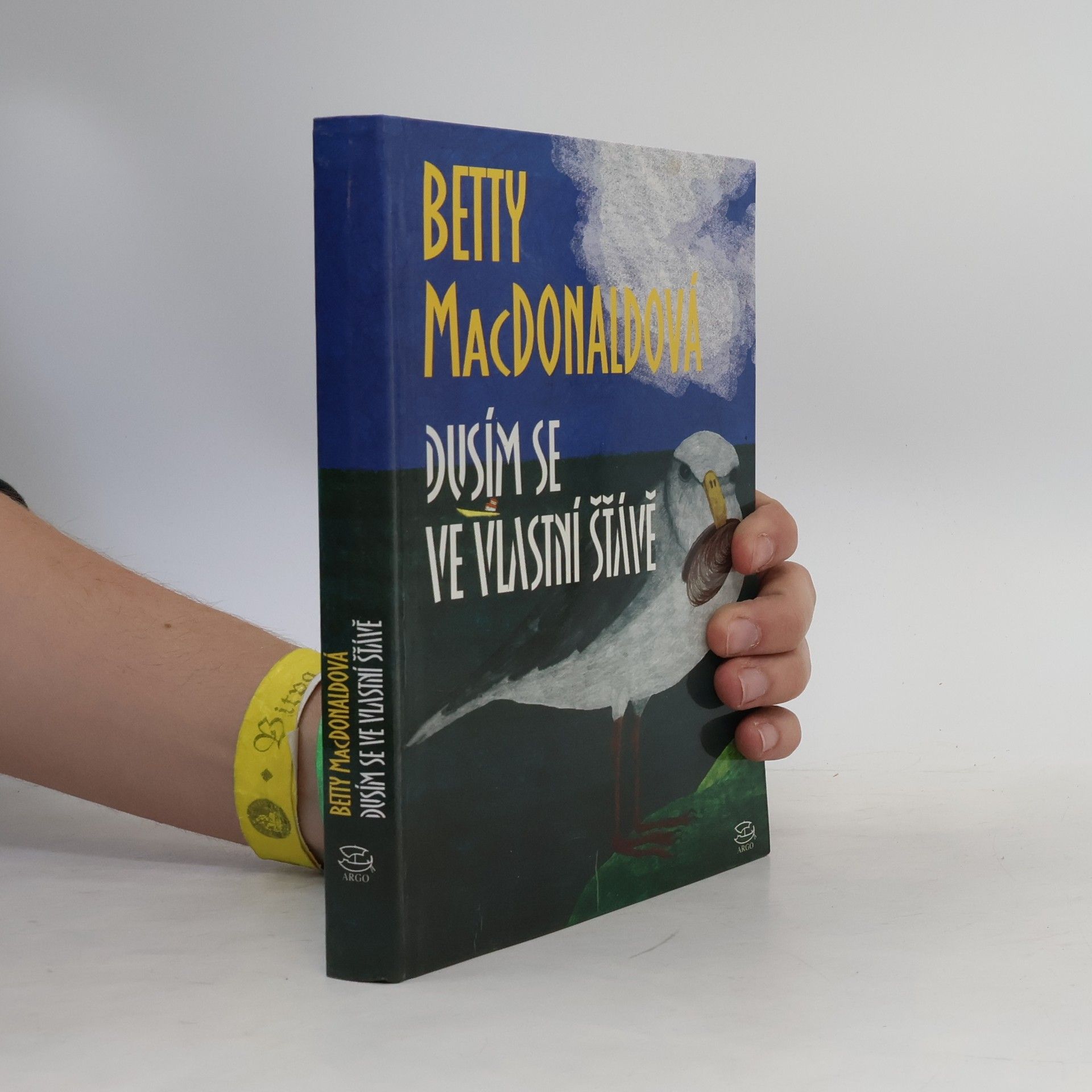 Betty MacDonald Dusím se ve vlastní štávě