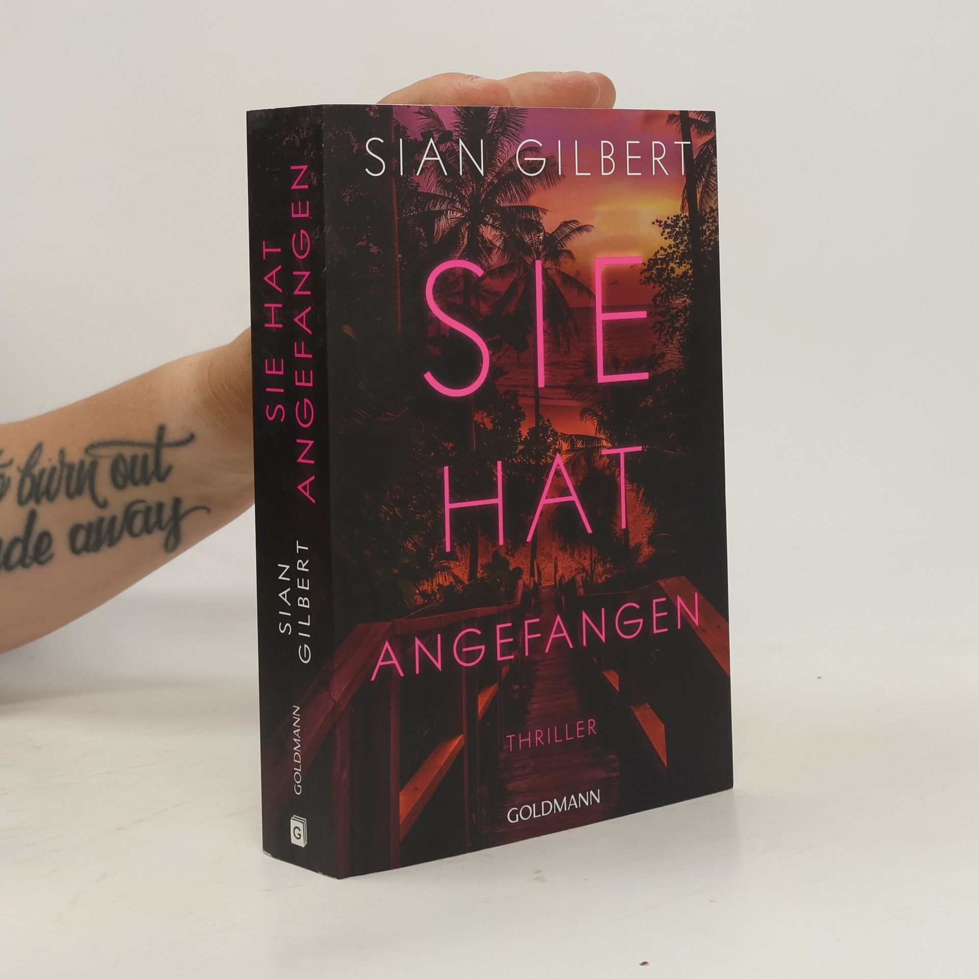Sian Gilbert Sie hat angefangen