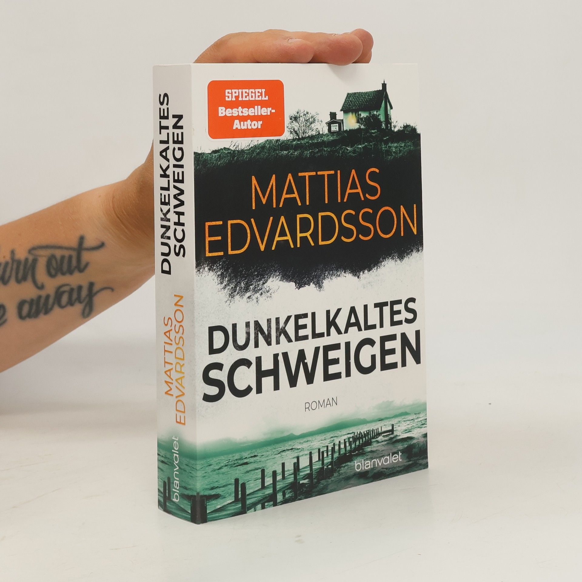 Mattias Edvardsson Dunkelkaltes Schweigen