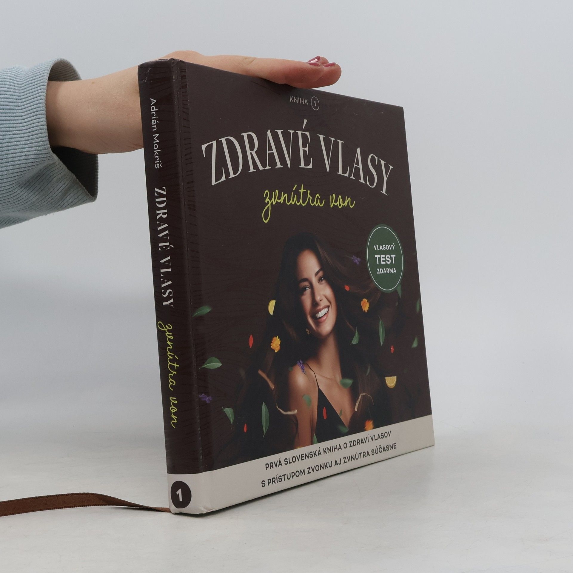 Adrián Mokriš Zdravé vlasy zvnútra von