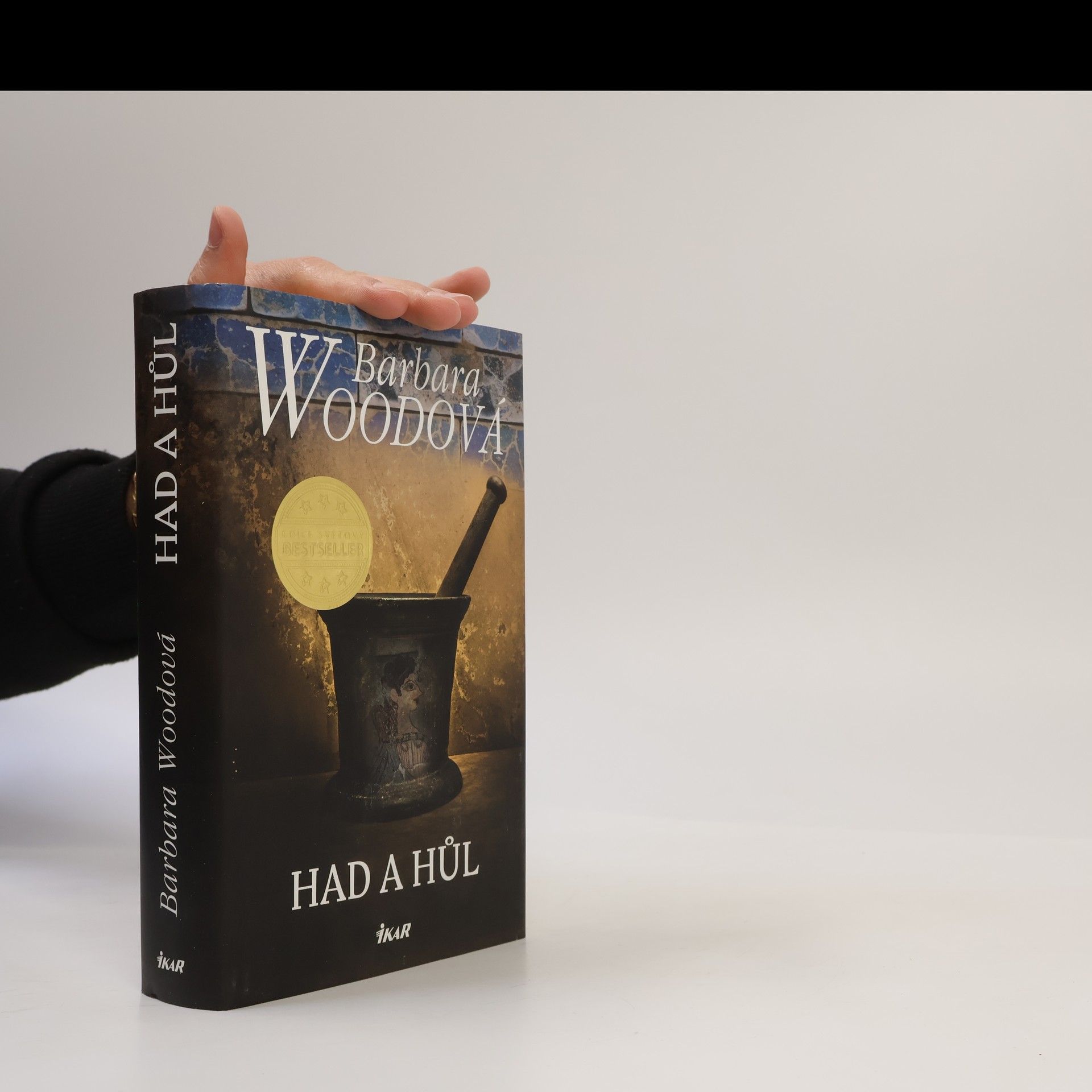 Barbara Wood Had a hůl