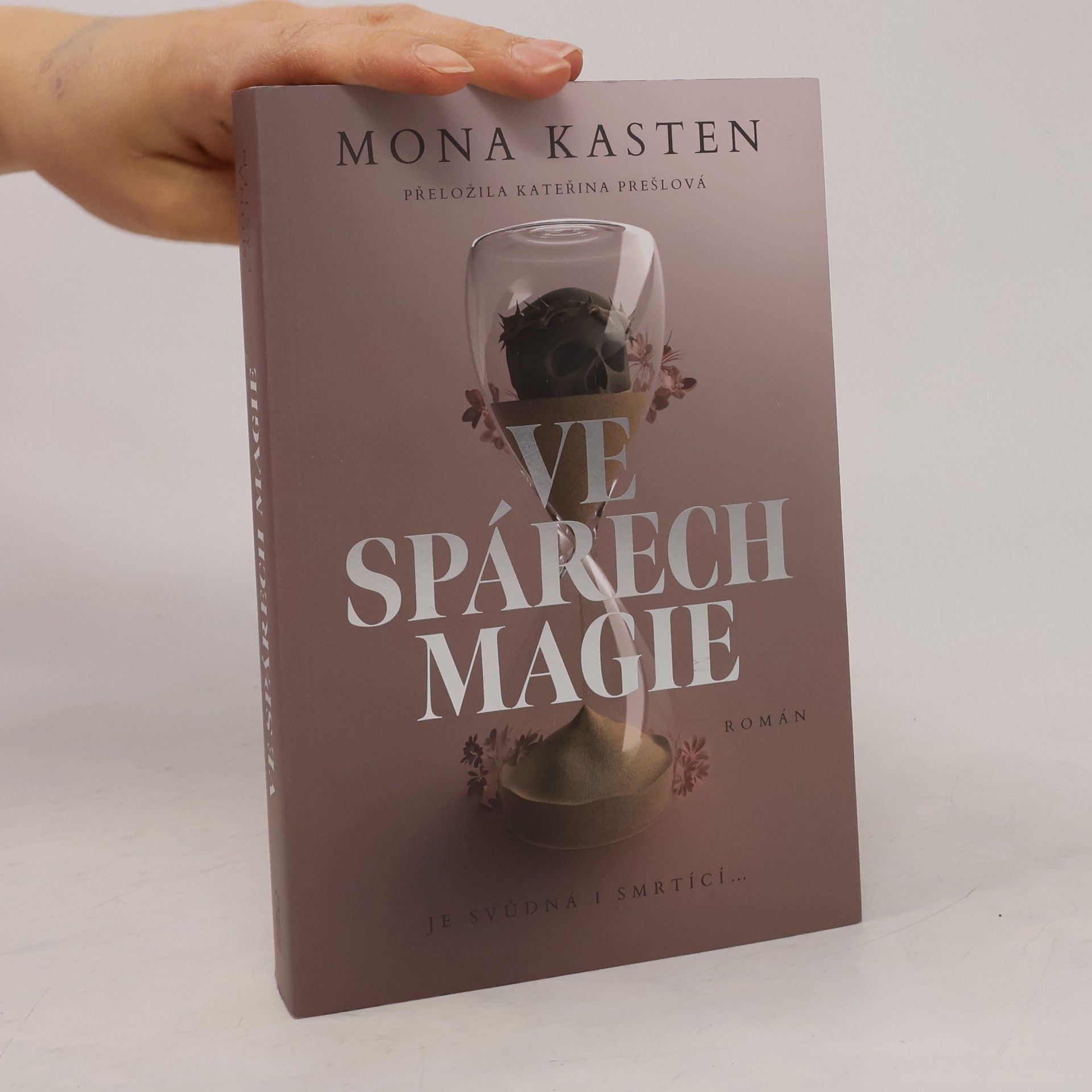 Ve spárech magie