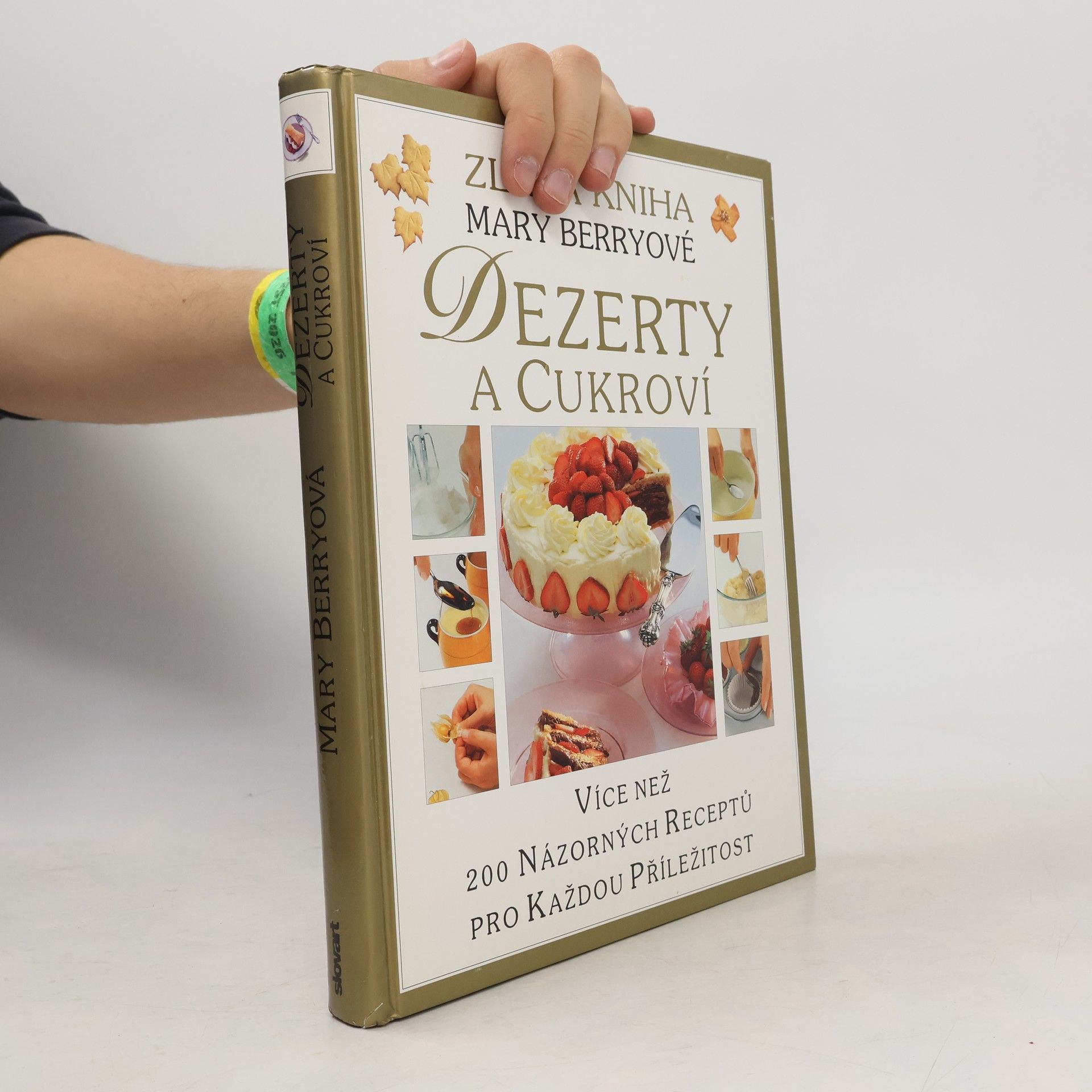 Mary Berry Dezerty a cukroví