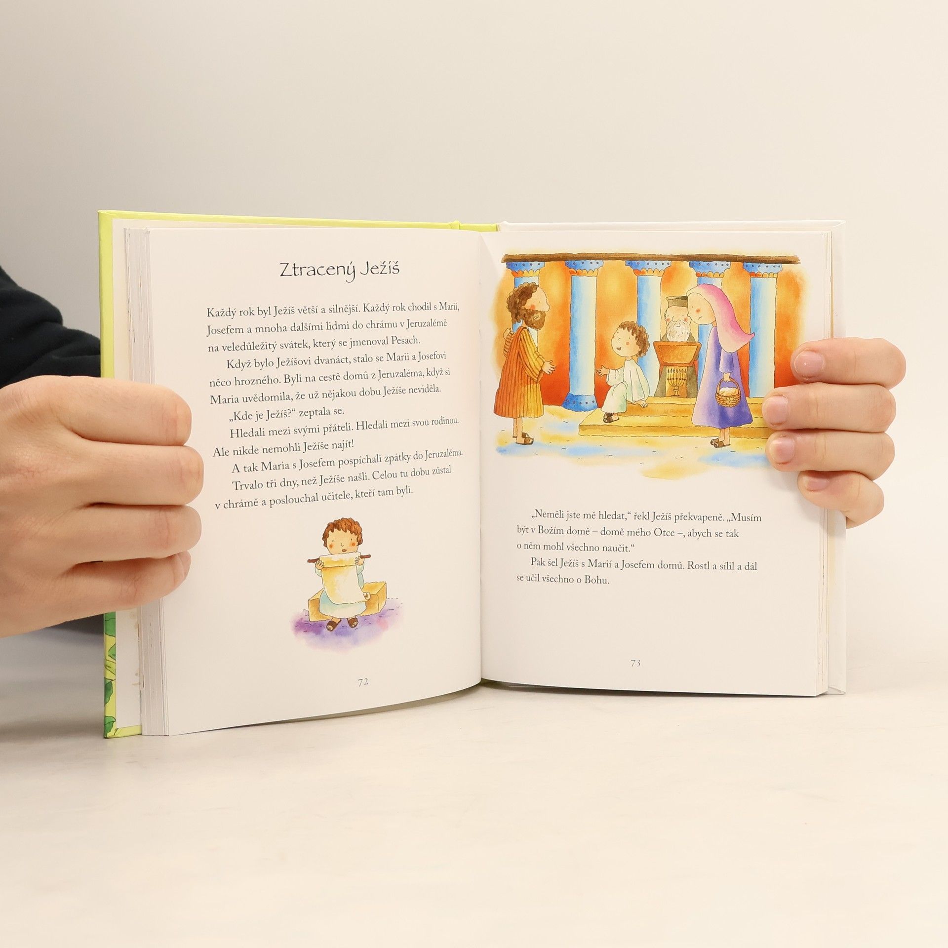 Lizzie Ribbons Bible ke křtu