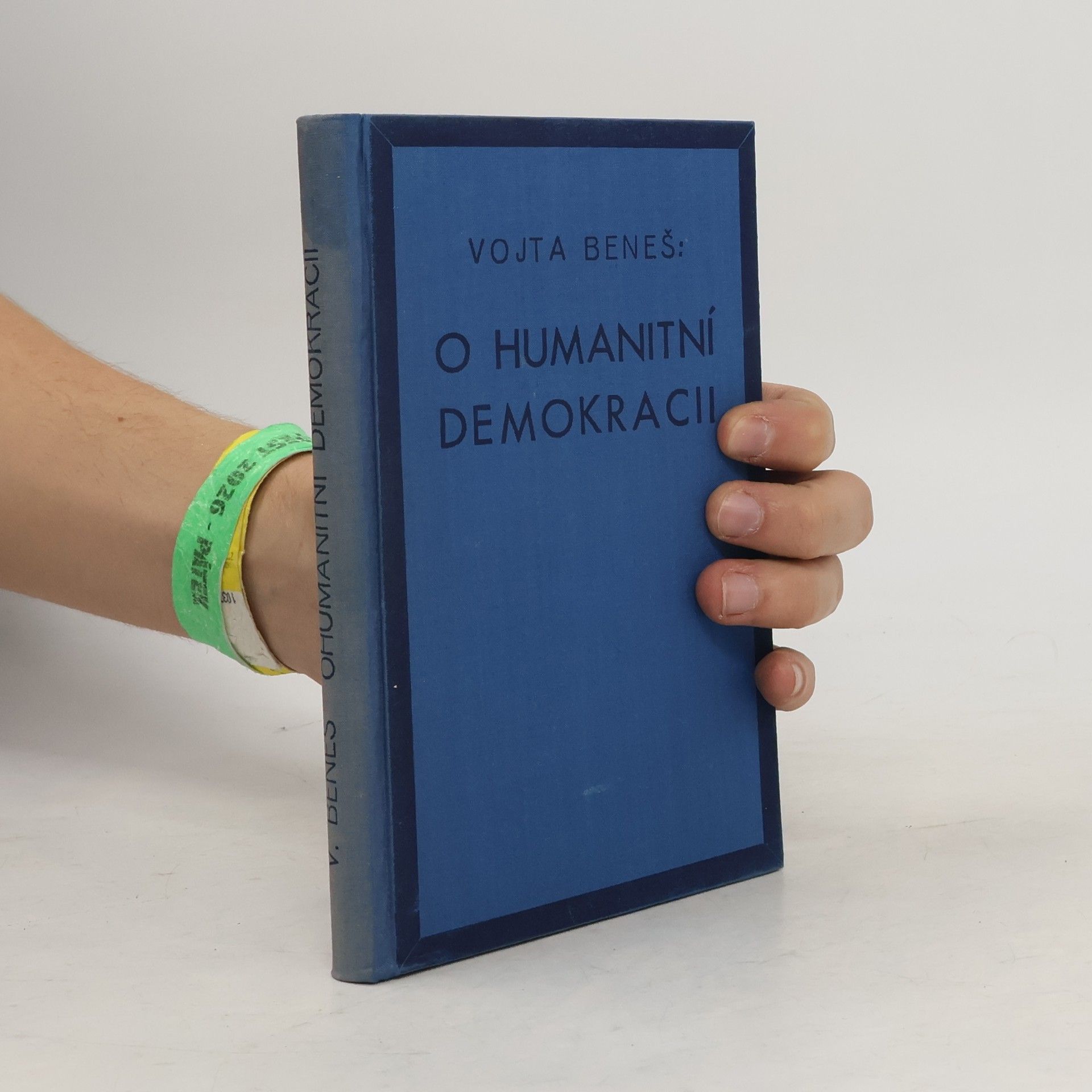 O humanitní demokracii