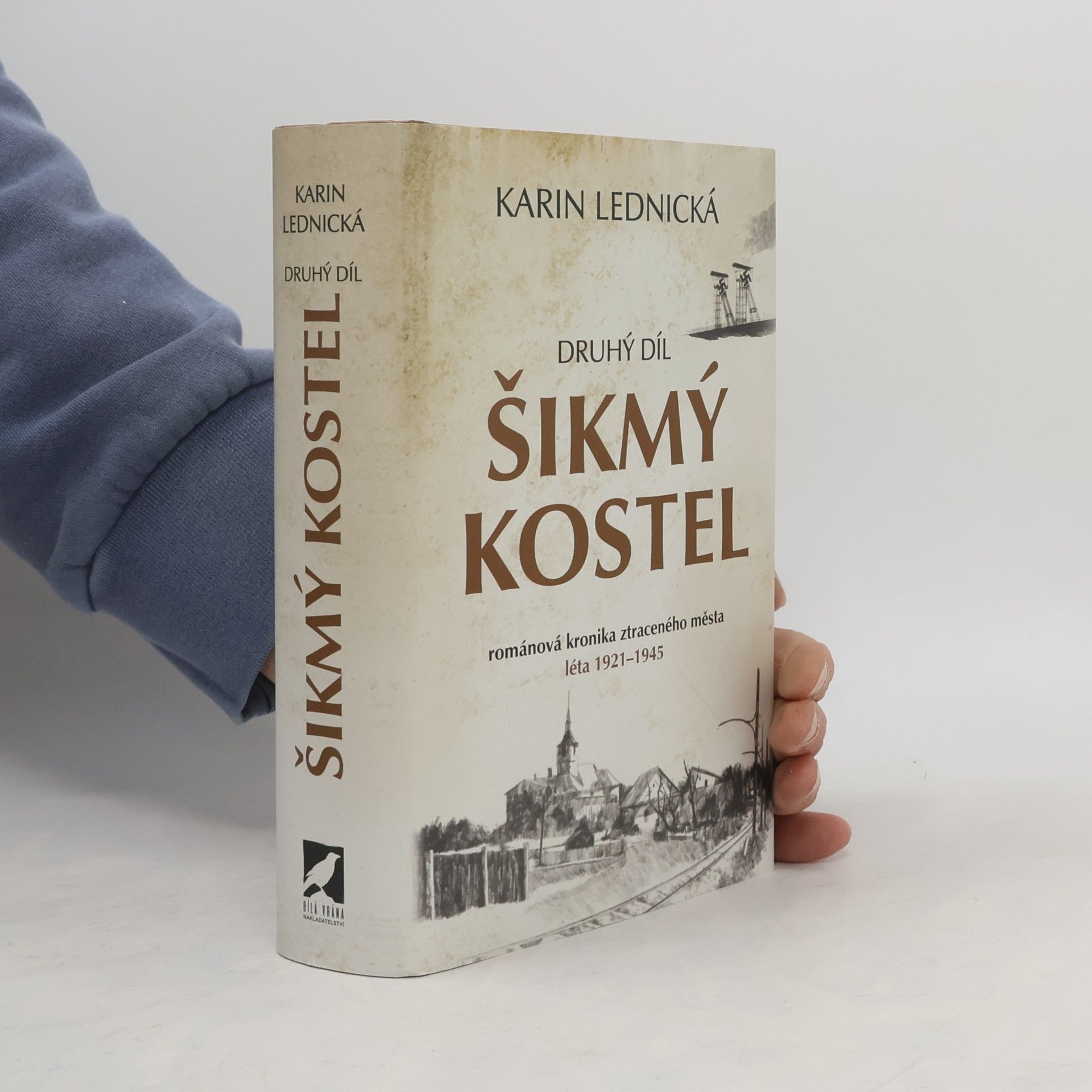 Karin Lednická Šikmý kostel 2