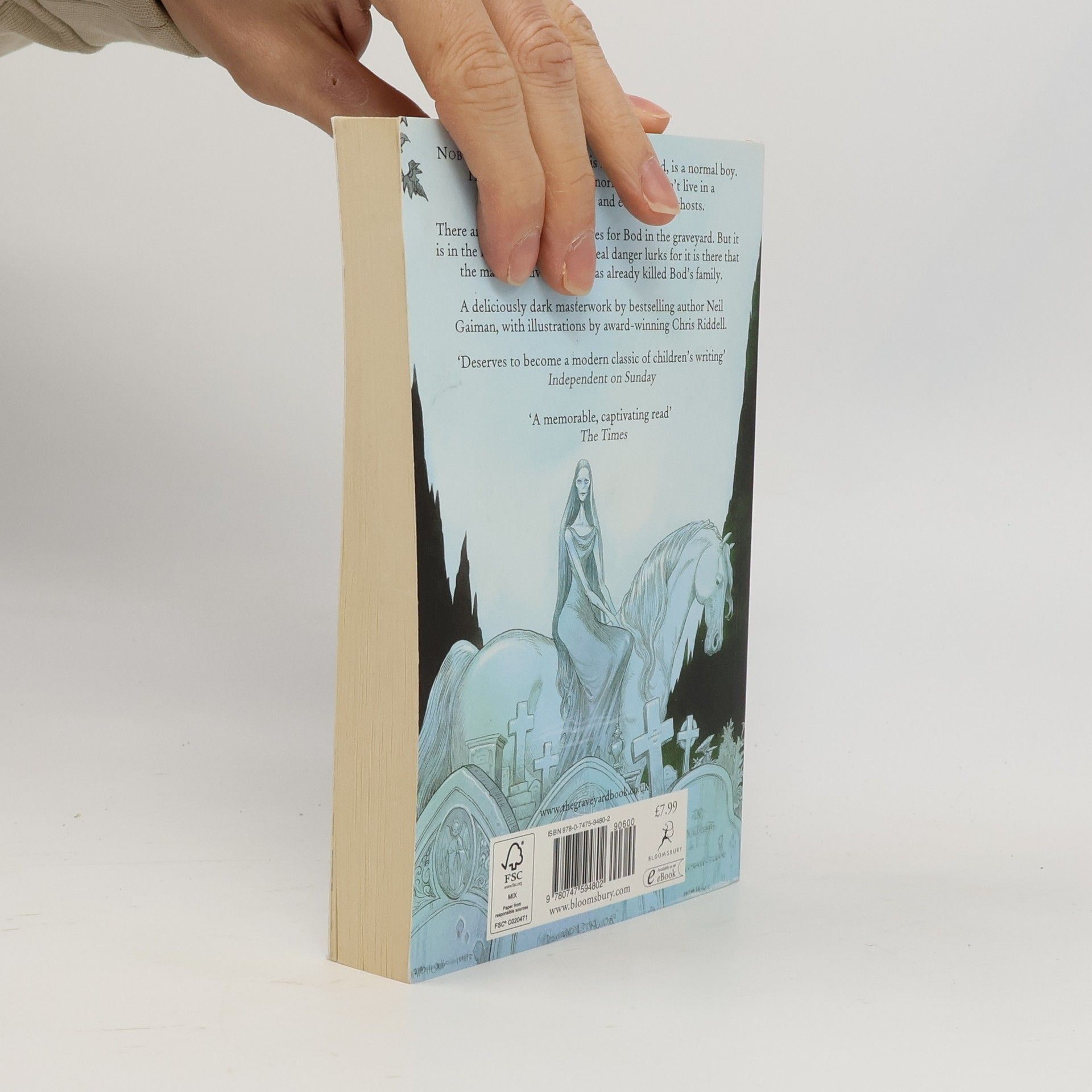 Neil Gaiman The graveyard book