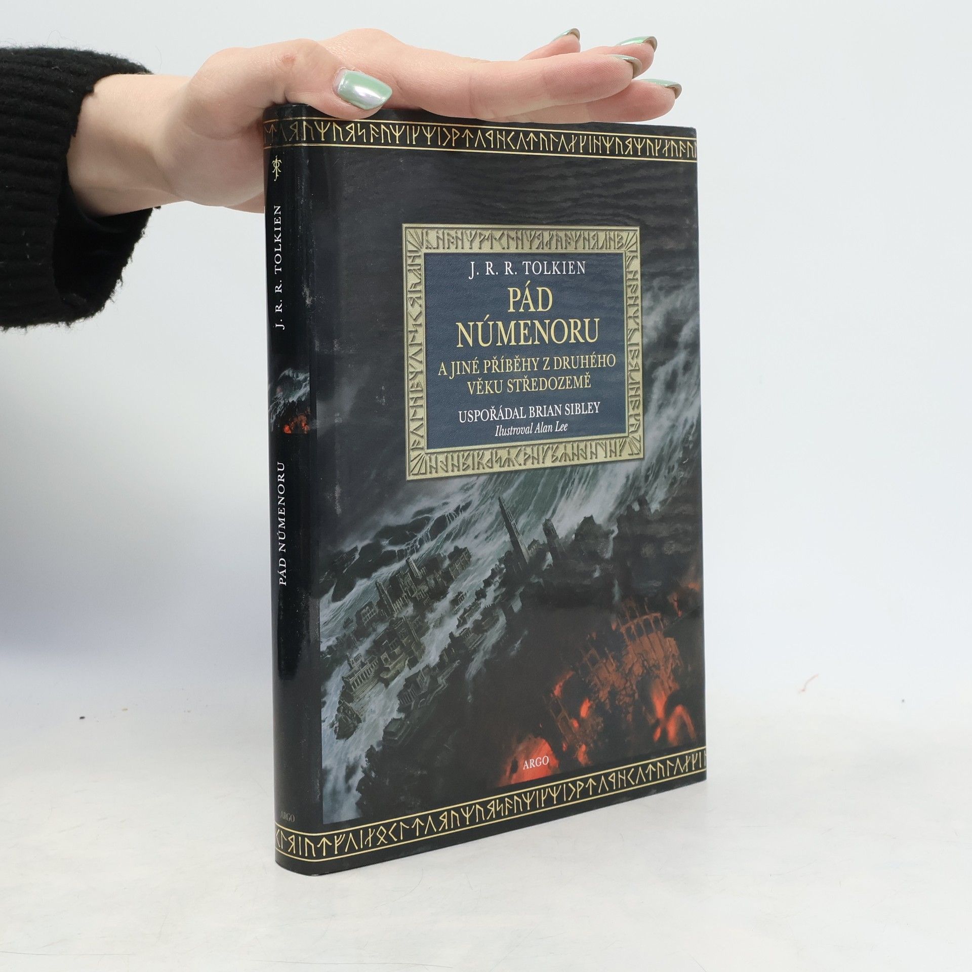 J. R. R. Tolkien Pád Númenoru a jiné příběhy z druhého věku Středozemě