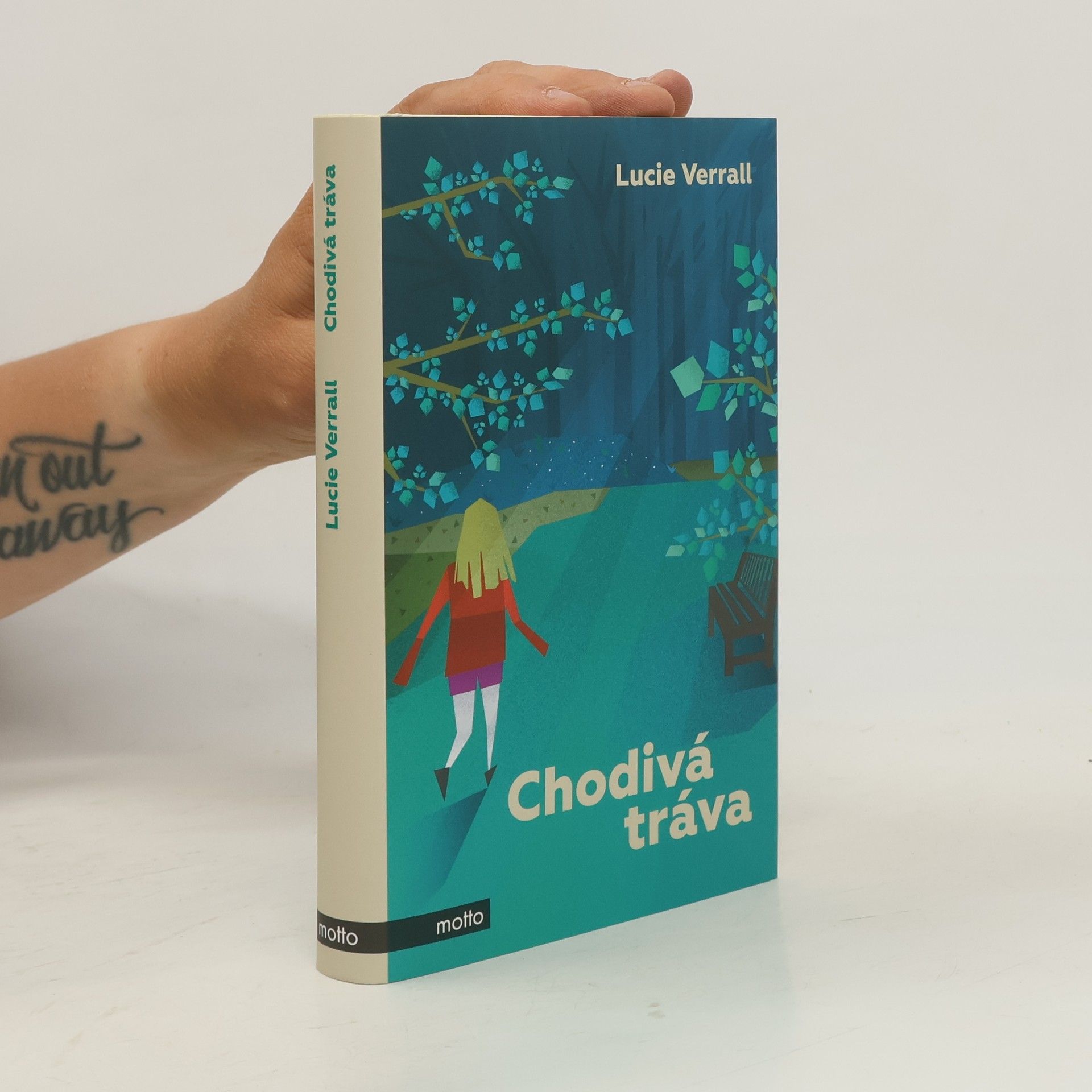Lucie Verrall Chodivá tráva