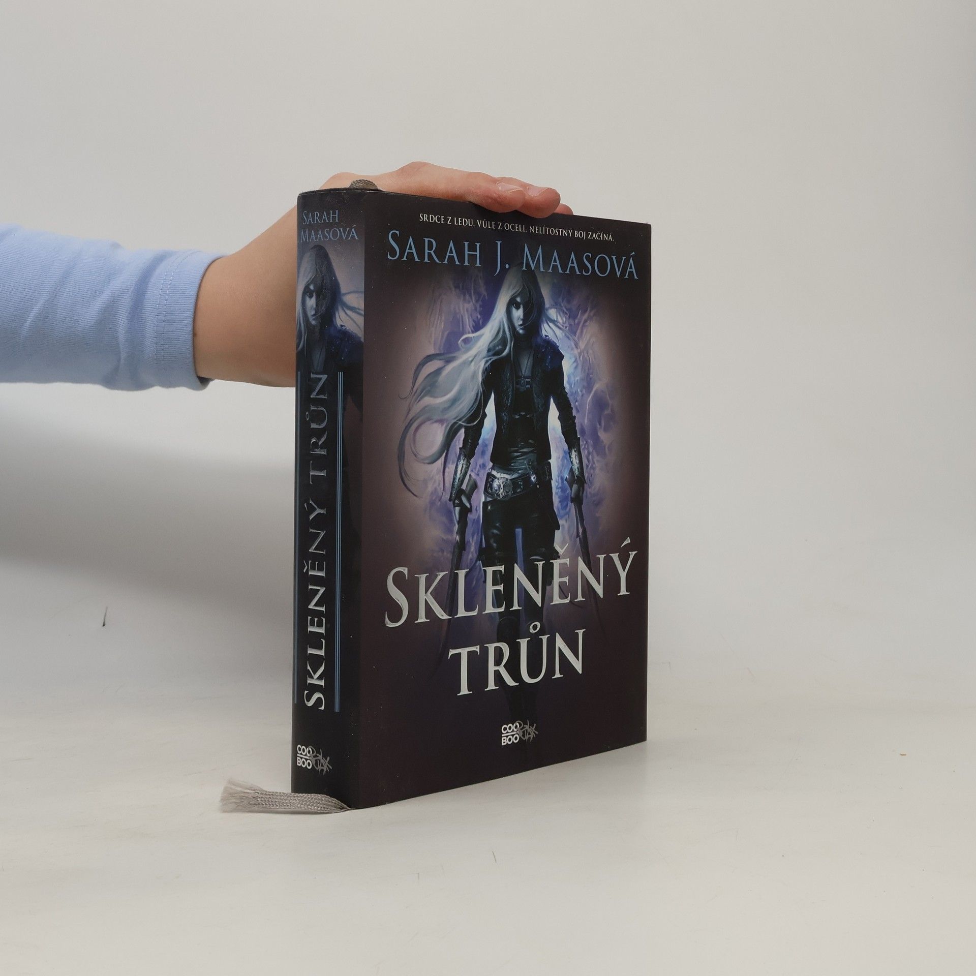 Sarah J. Maas Skleněný trůn