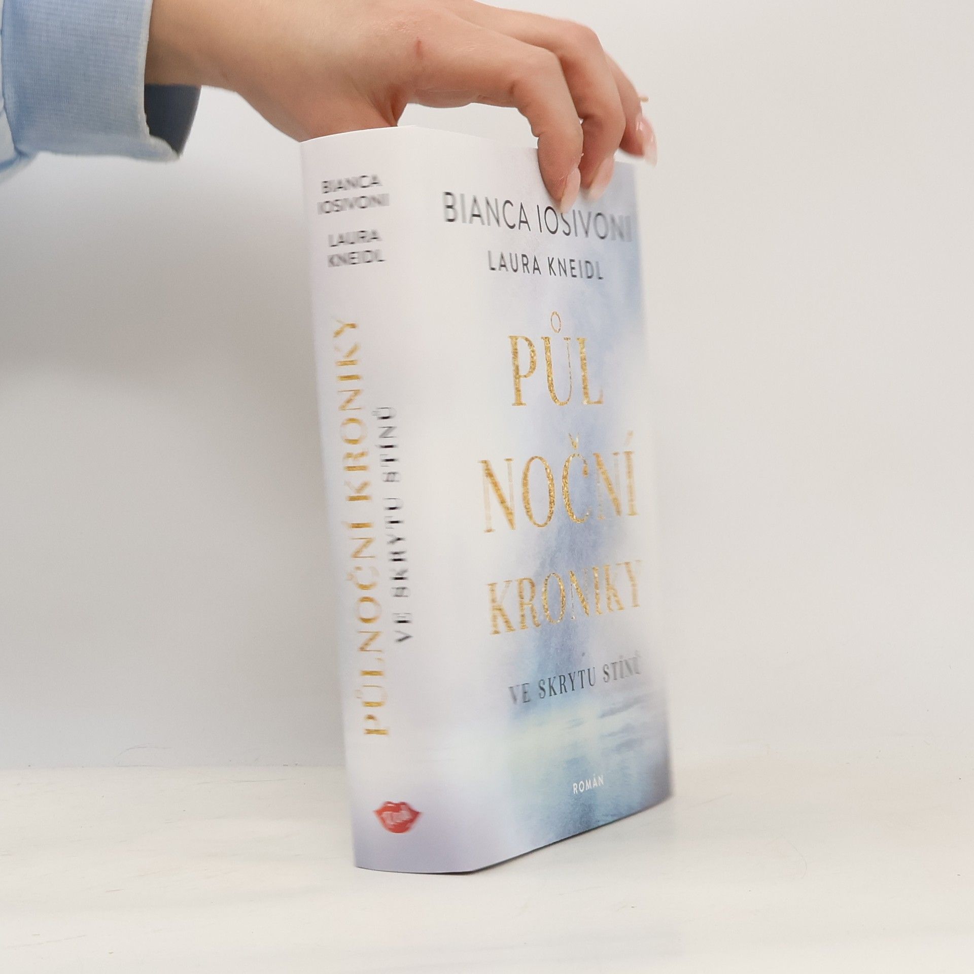 Bianca Iosivoni Ve skrytu stínů