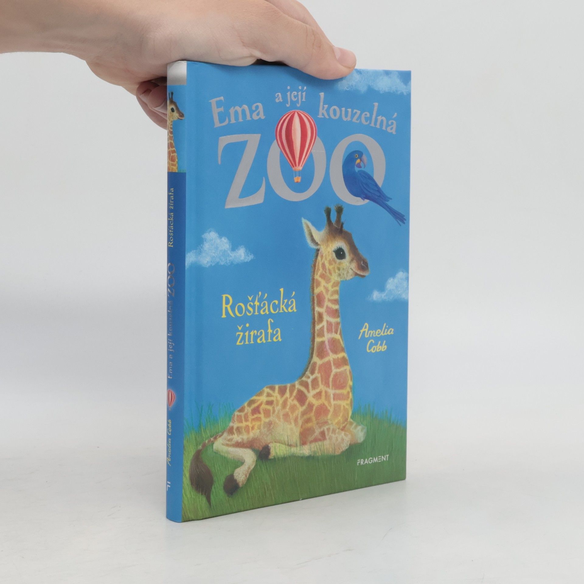 Amelia Cobb Ema a její kouzelná zoo. Rošťácká žirafa