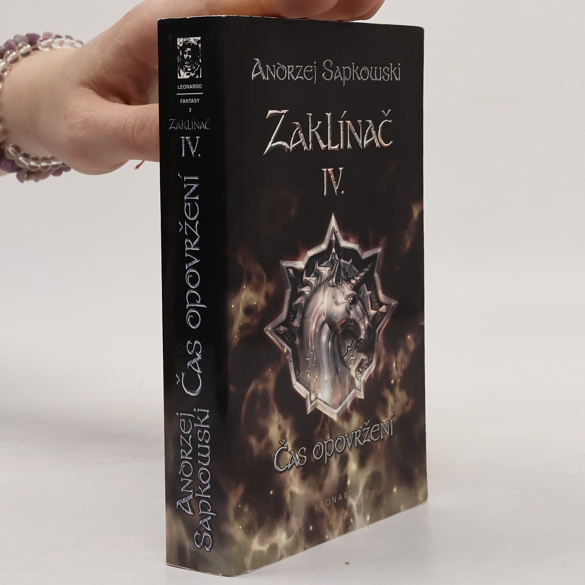 Andrzej Sapkowski Zaklínač IV. Čas opovržení