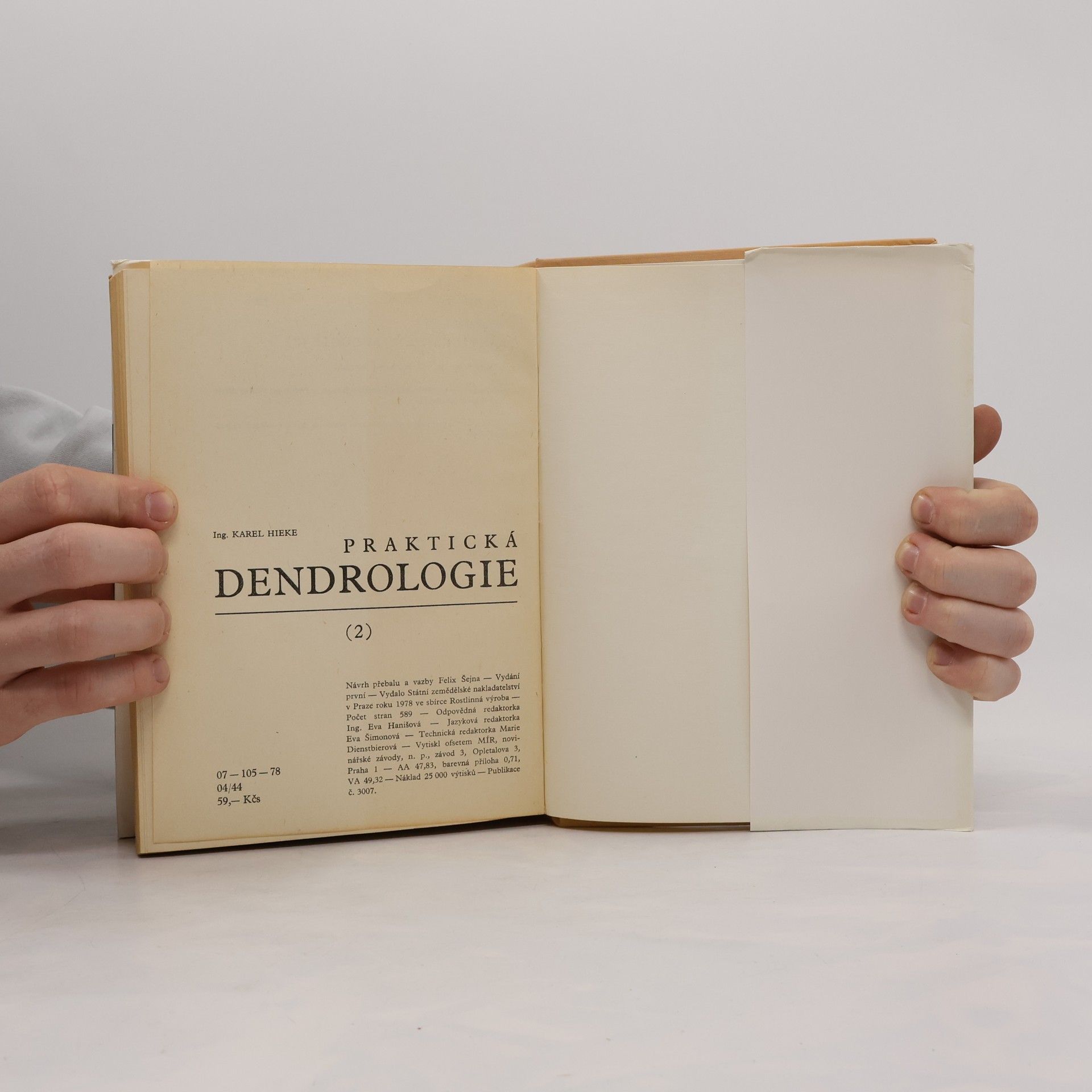 Karel Hieke Praktická dendrologie 2