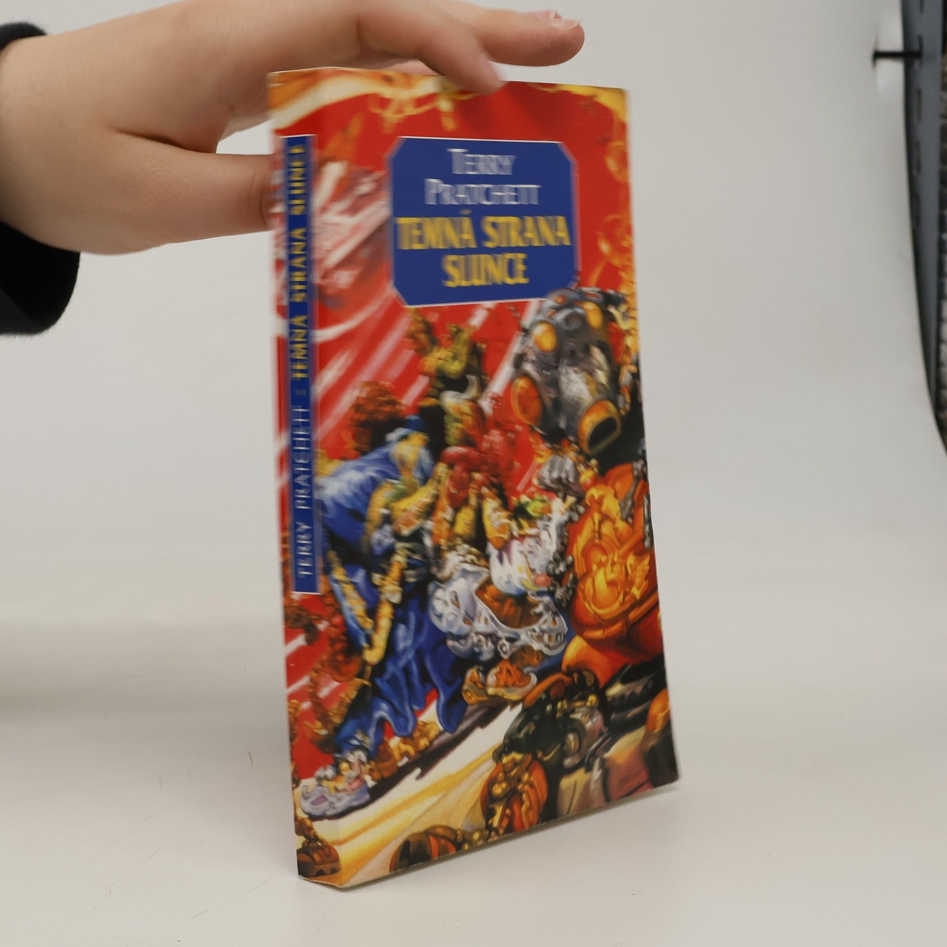 Terry Pratchett Temná strana slunce