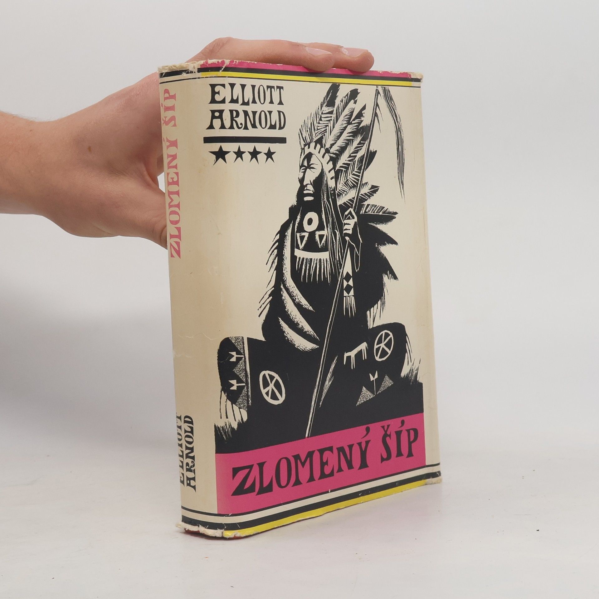 Arnold Elliot Zlomený šíp
