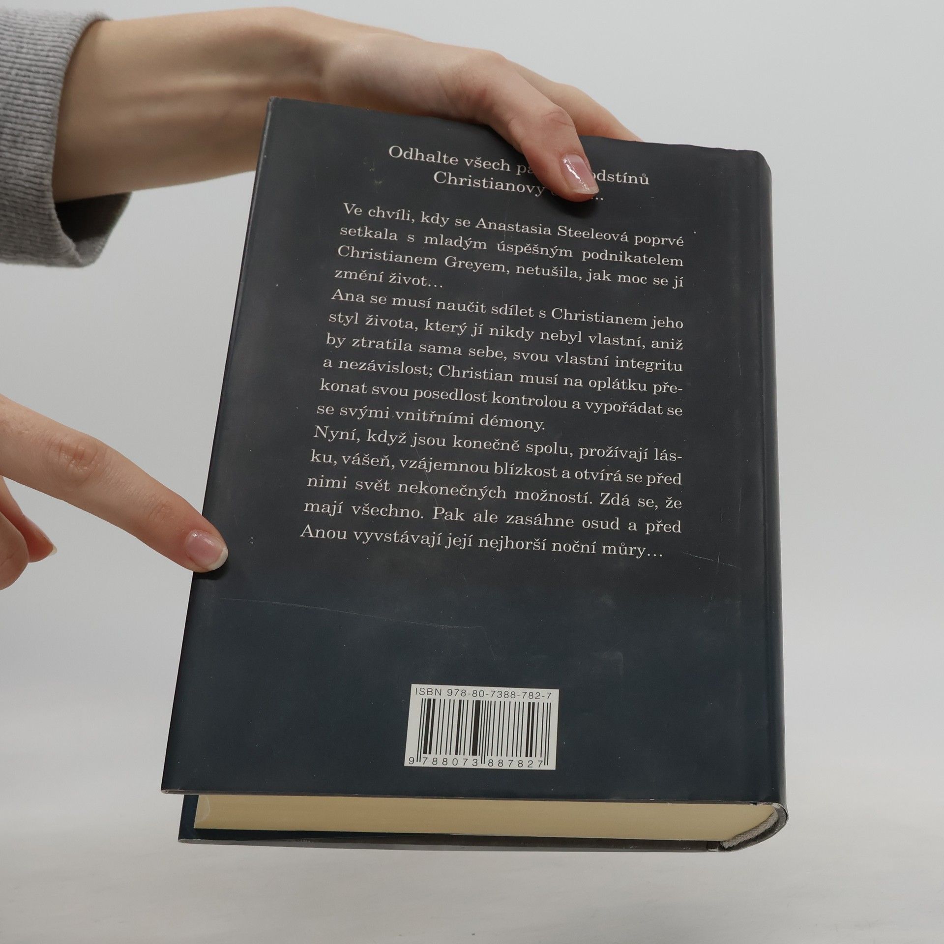 E. L. James Padesát odstínů svobody