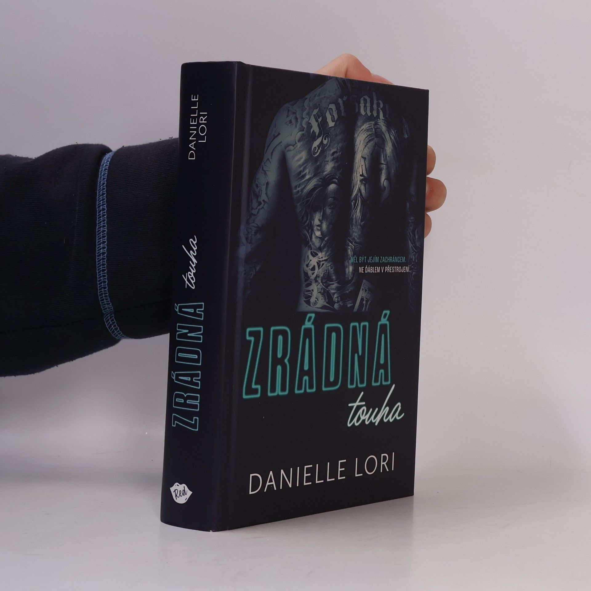 Danielle Lori Zrádná touha