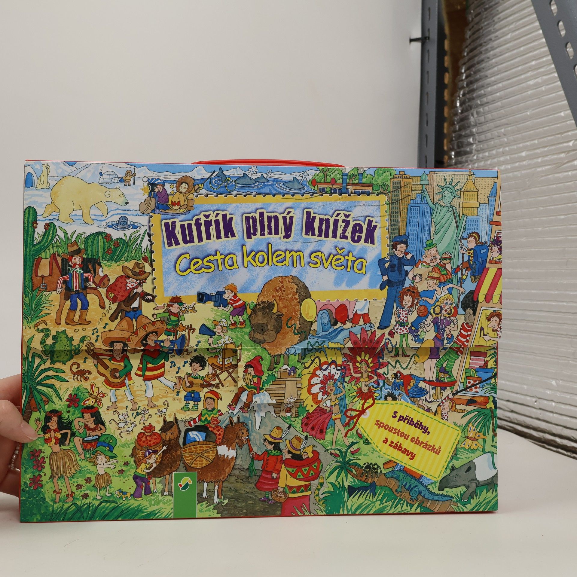 Collectif d'auteurs Kufřík plný knížek. Cesta kolem světa