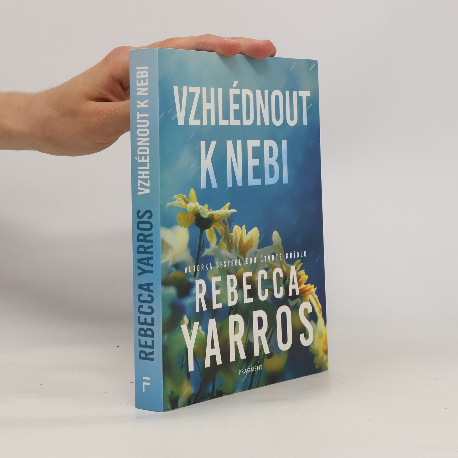 Rebecca Yarros Vzhlédnout k nebi